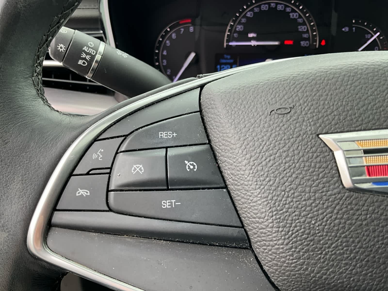 2017 Cadillac XT5 Premium Luxury FWD