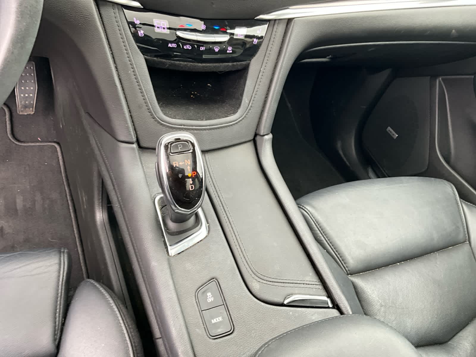 2017 Cadillac XT5 Premium Luxury FWD