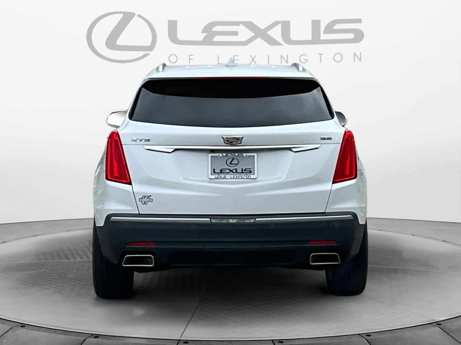 2017 Cadillac XT5 Premium Luxury FWD