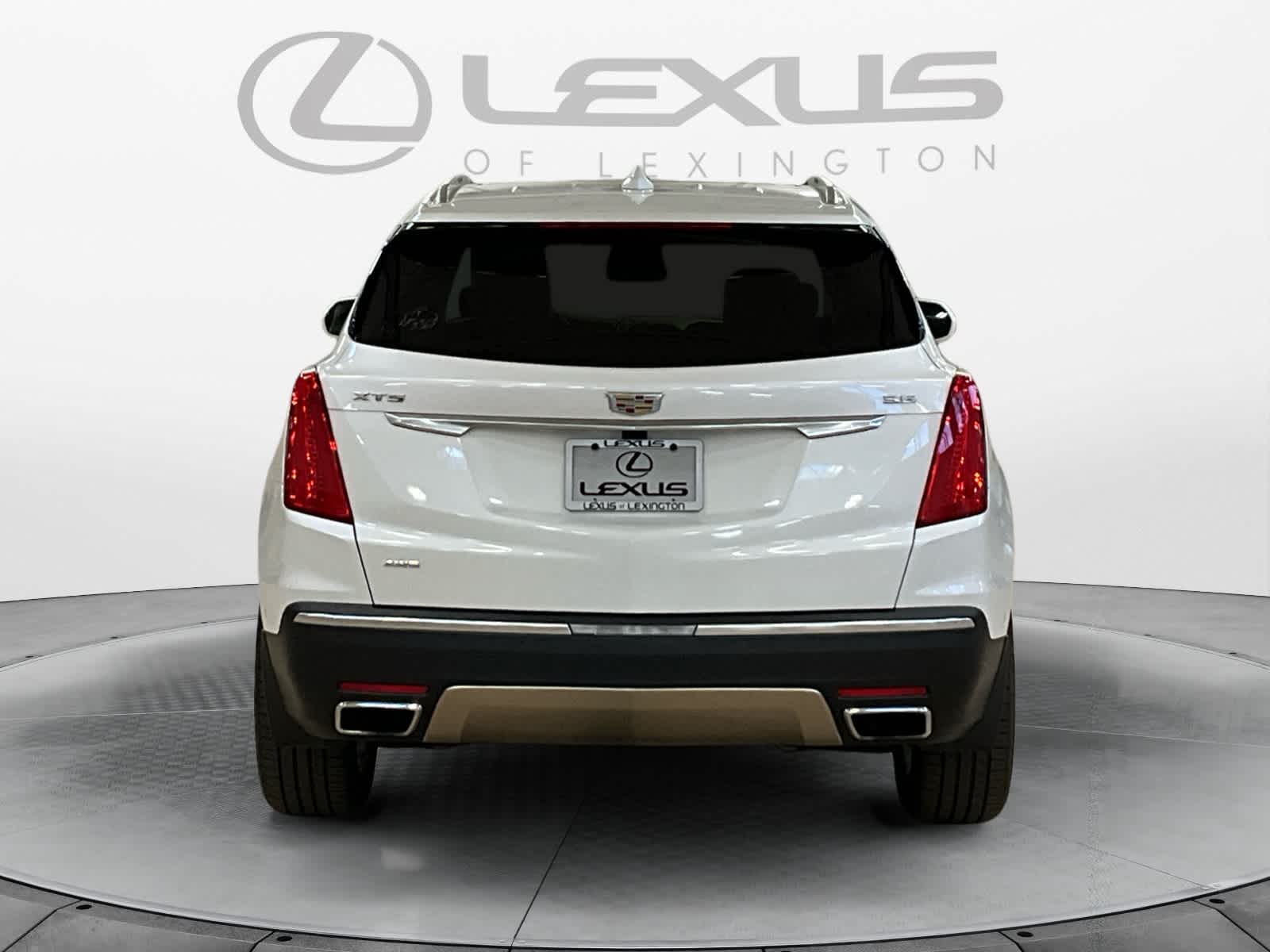 2017 Cadillac XT5 Platinum AWD
