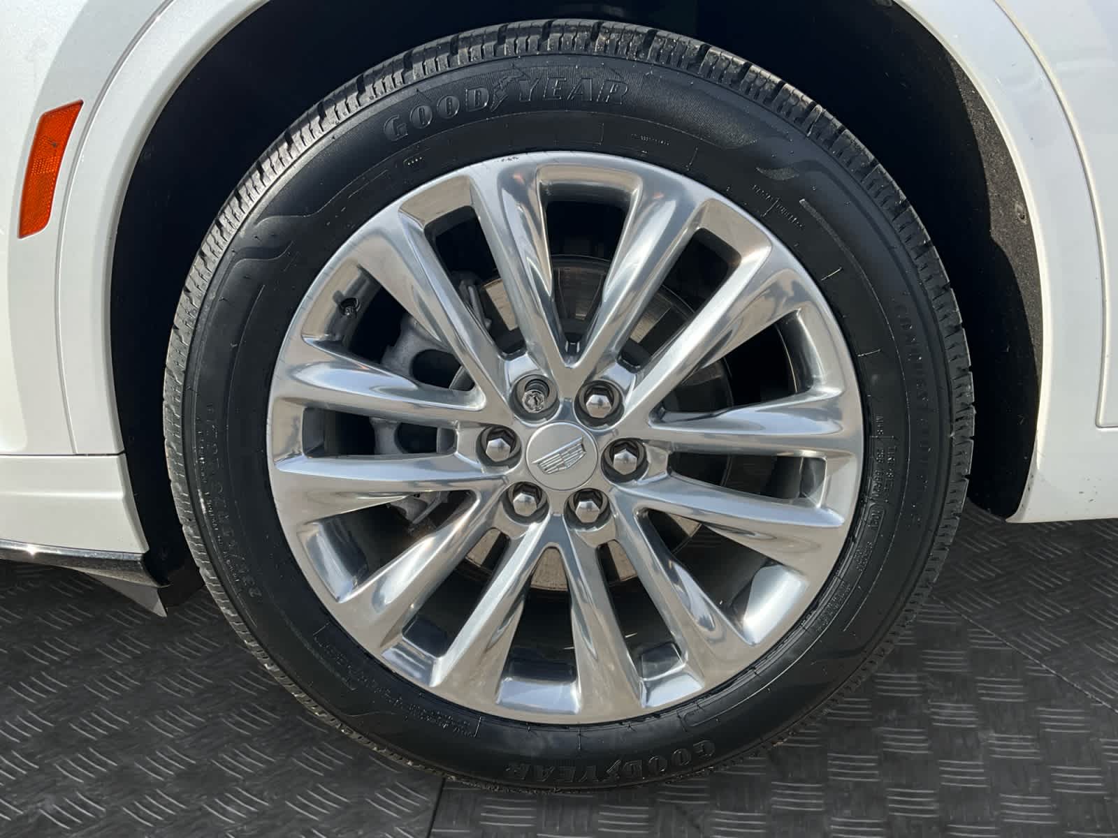 2023 Cadillac XT6 AWD Premium Luxury