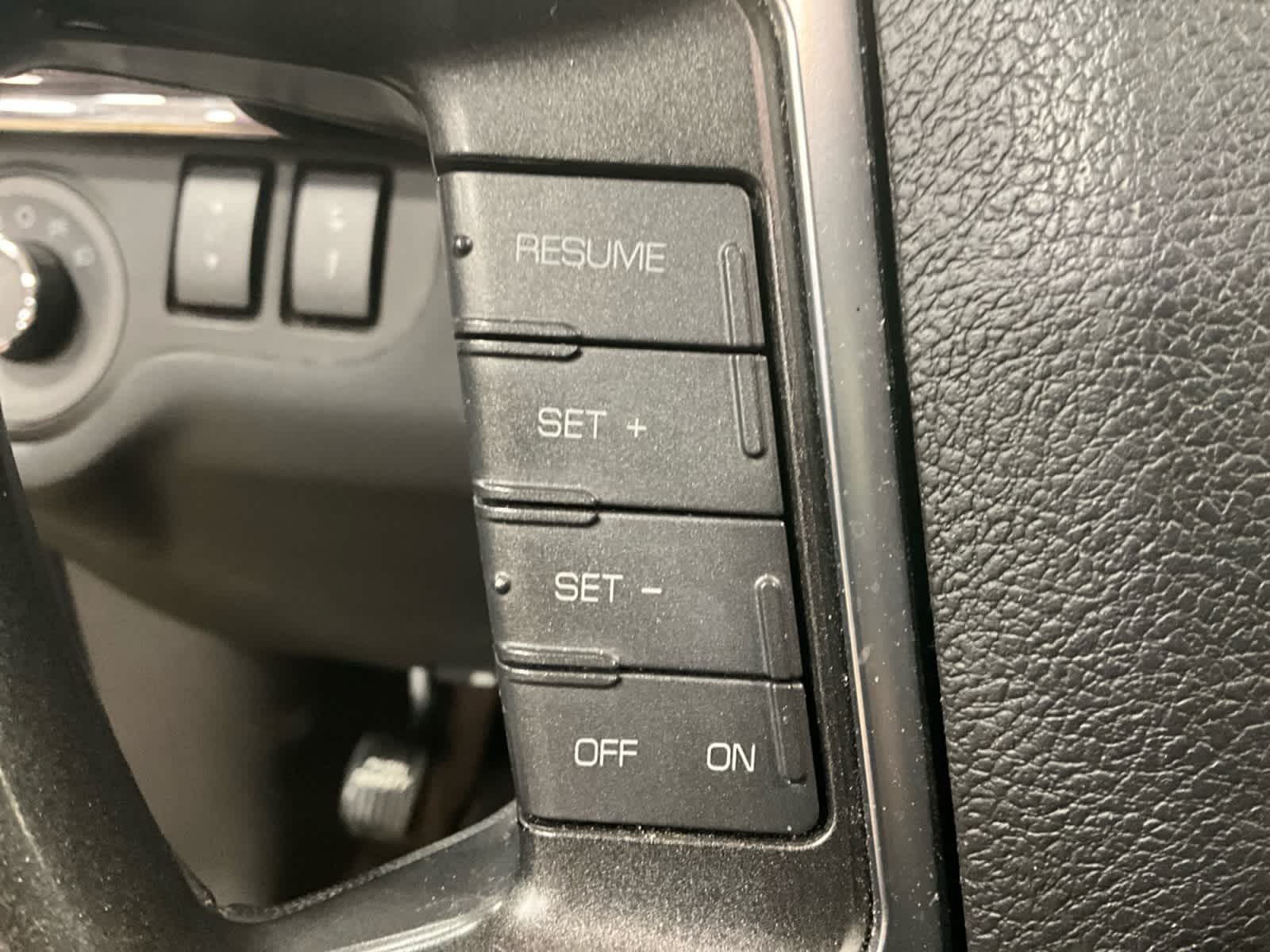 2011 Lincoln MKS 4dr Sdn 3.7L FWD