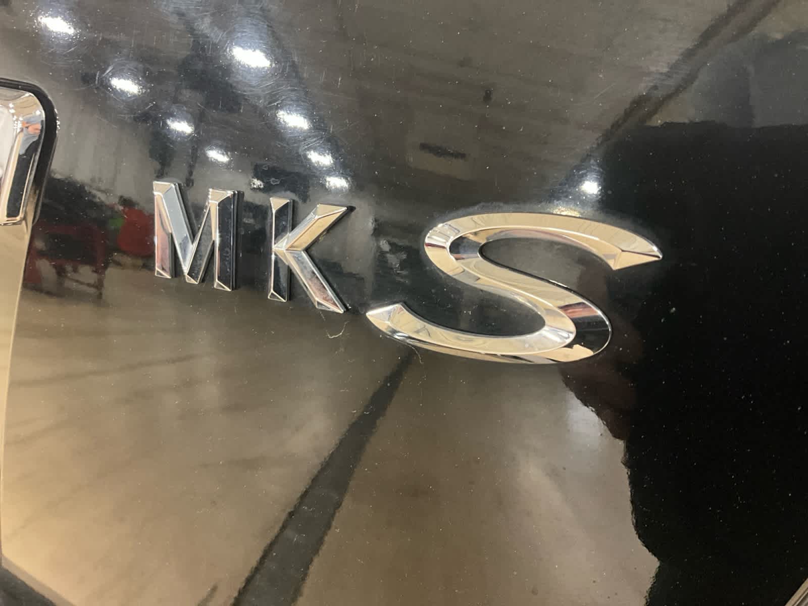 2011 Lincoln MKS 4dr Sdn 3.7L FWD