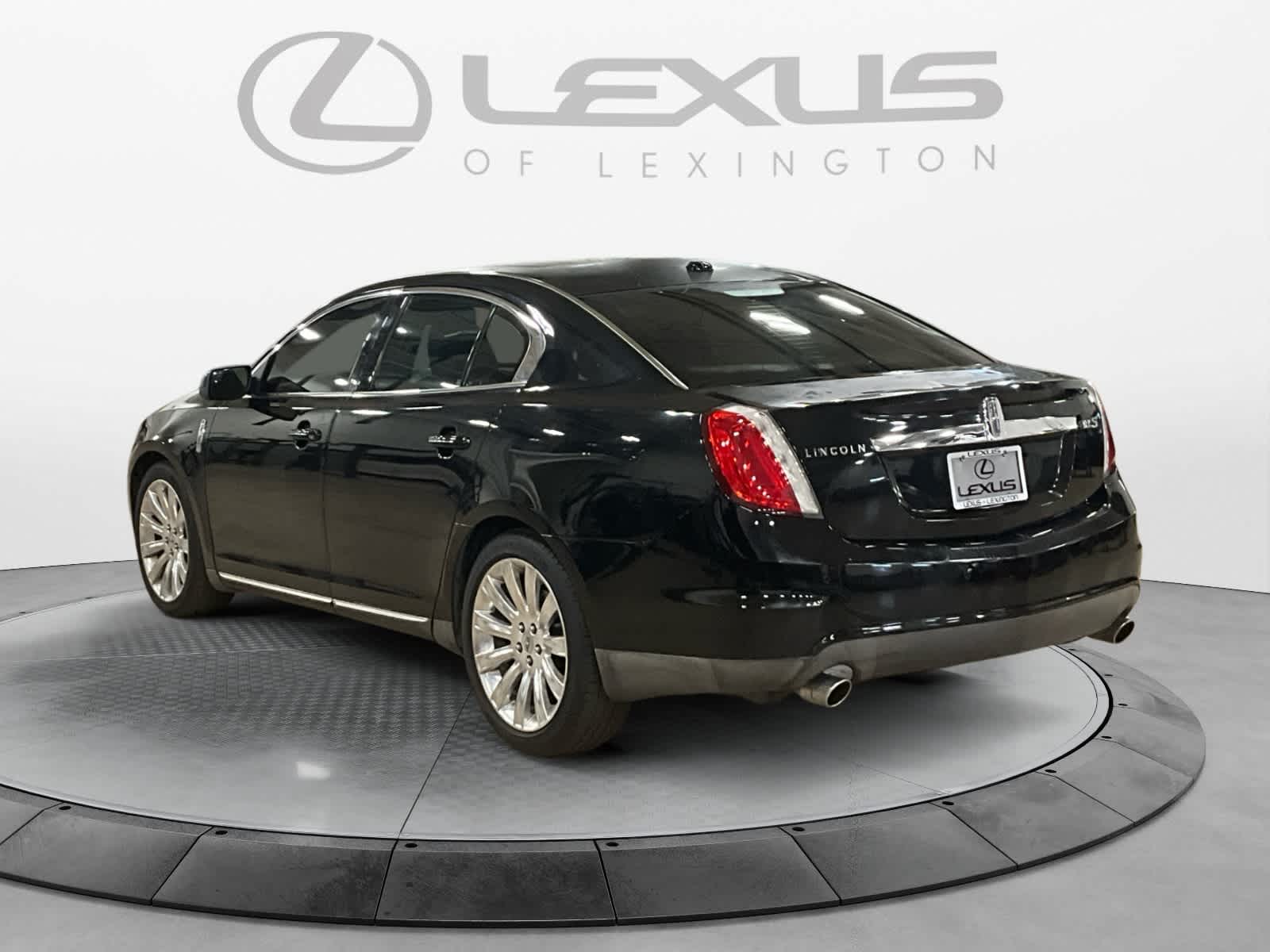 2011 Lincoln MKS 4dr Sdn 3.7L FWD