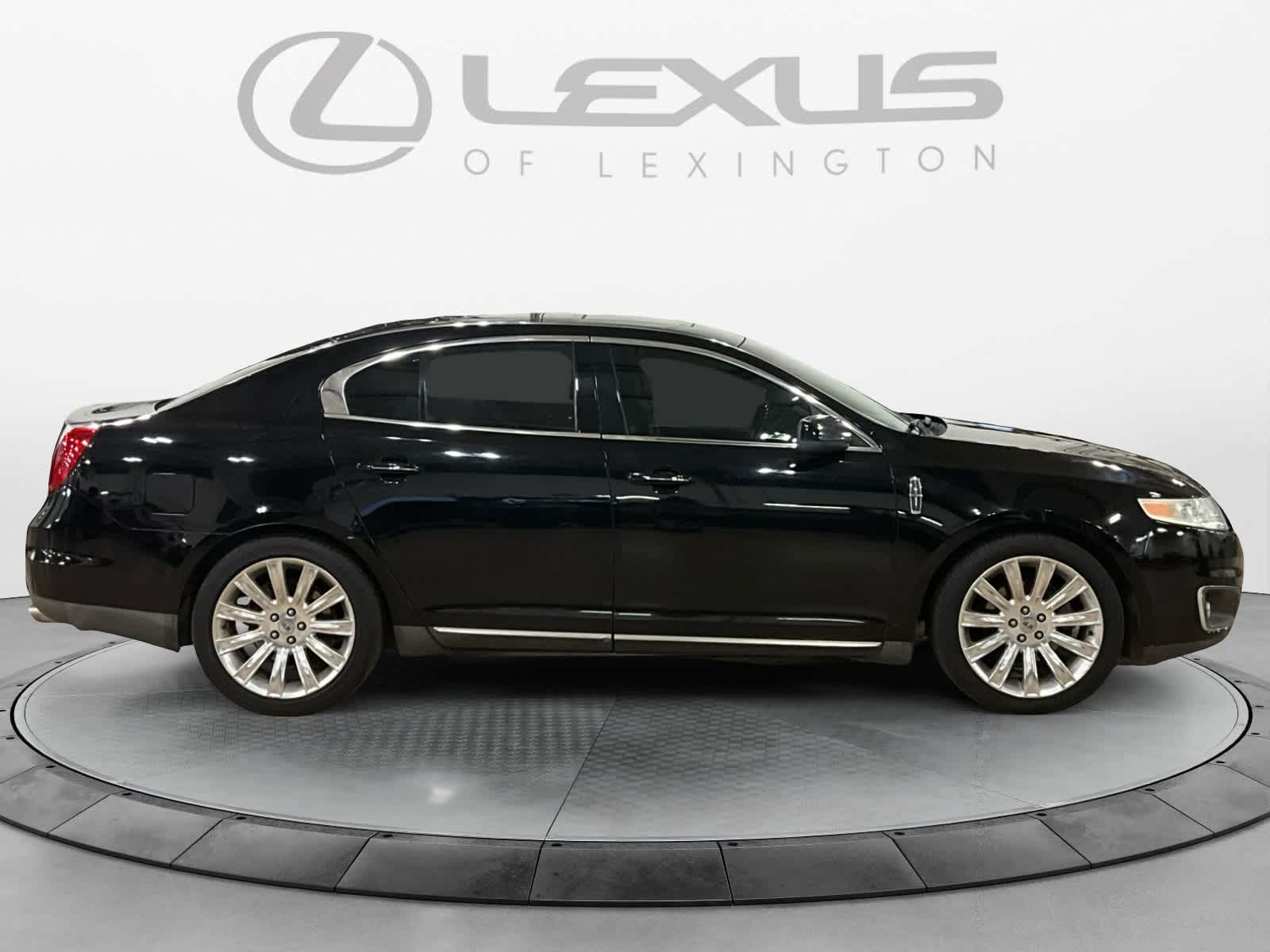 2011 Lincoln MKS 4dr Sdn 3.7L FWD