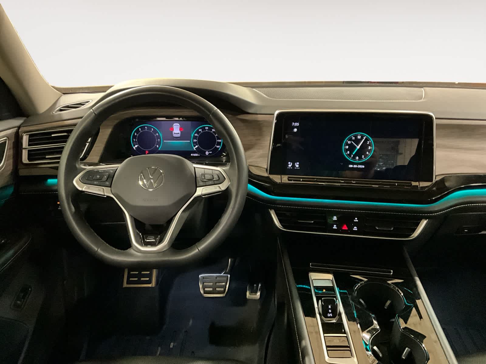 2024 Volkswagen Atlas 2.0T SEL Premium R-Line