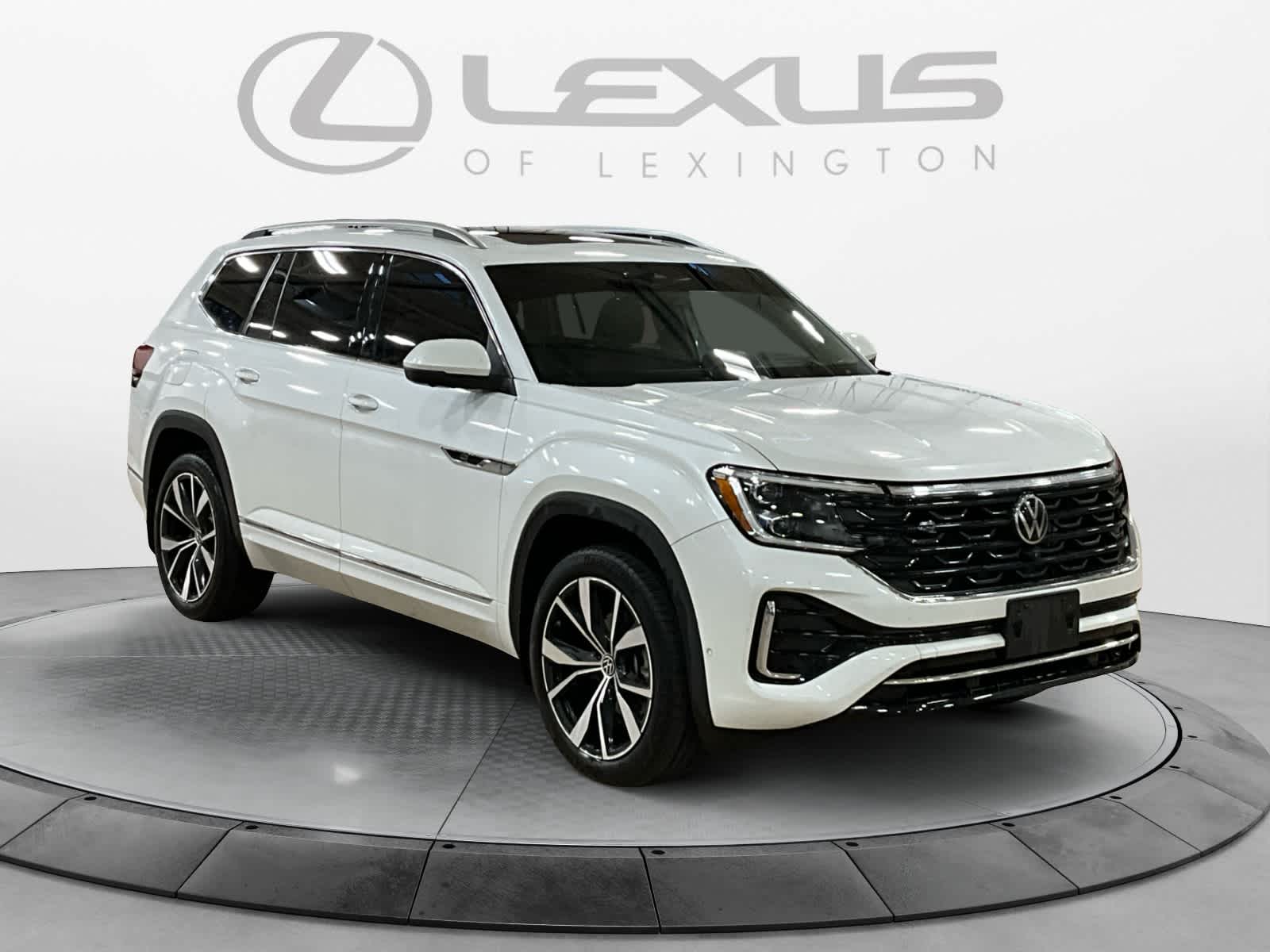 2024 Volkswagen Atlas 2.0T SEL Premium R-Line