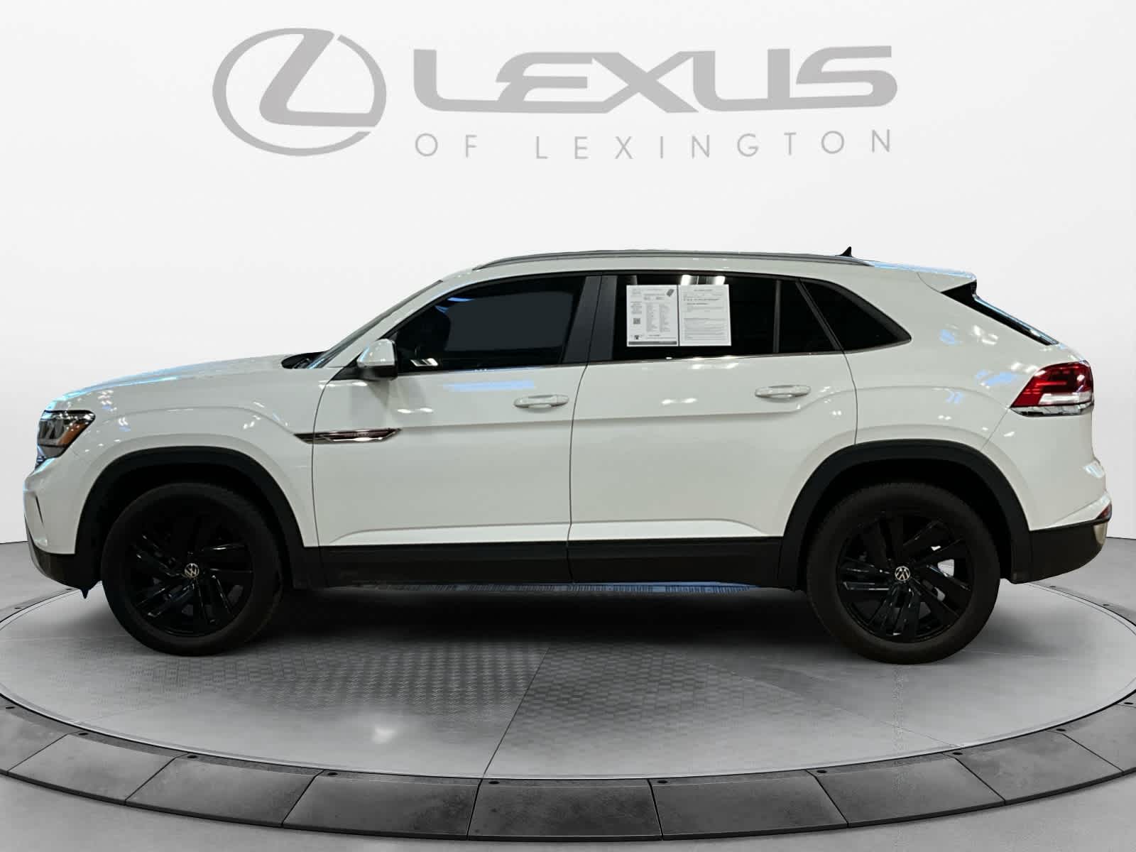 2022 Volkswagen Atlas Cross Sport 2.0T SE w/Technology
