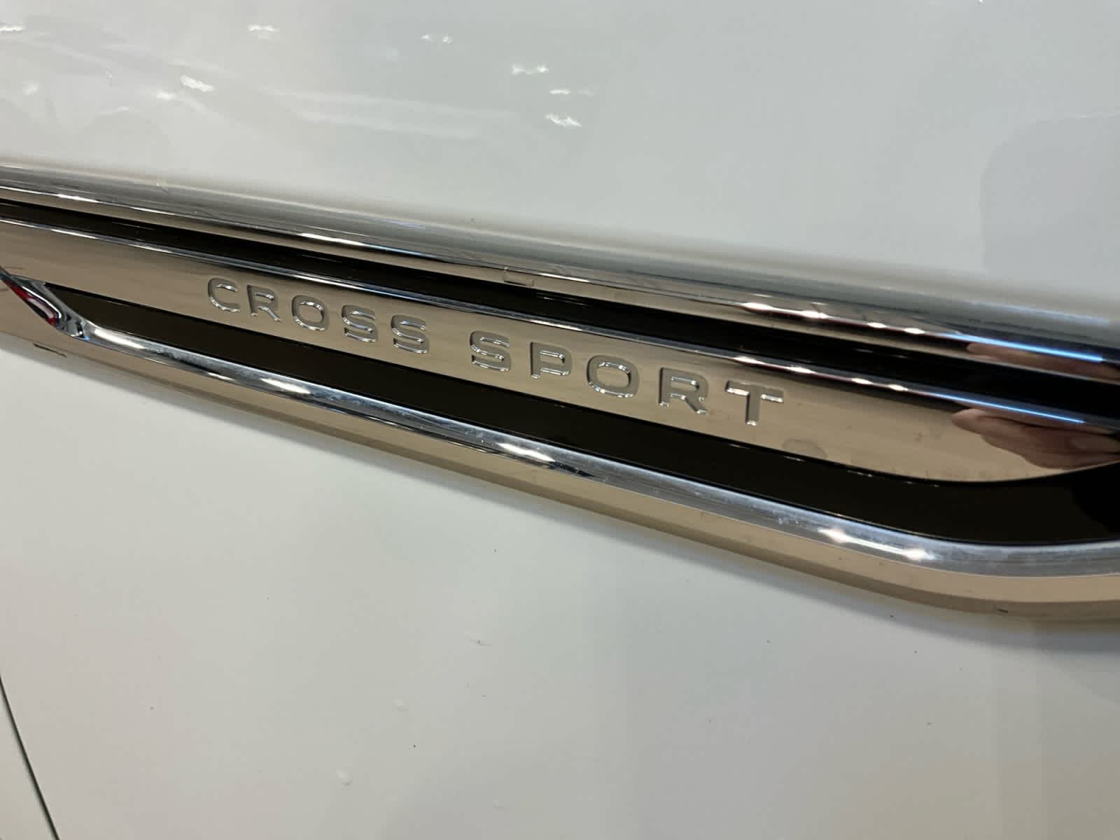 2022 Volkswagen Atlas Cross Sport 2.0T SE w/Technology
