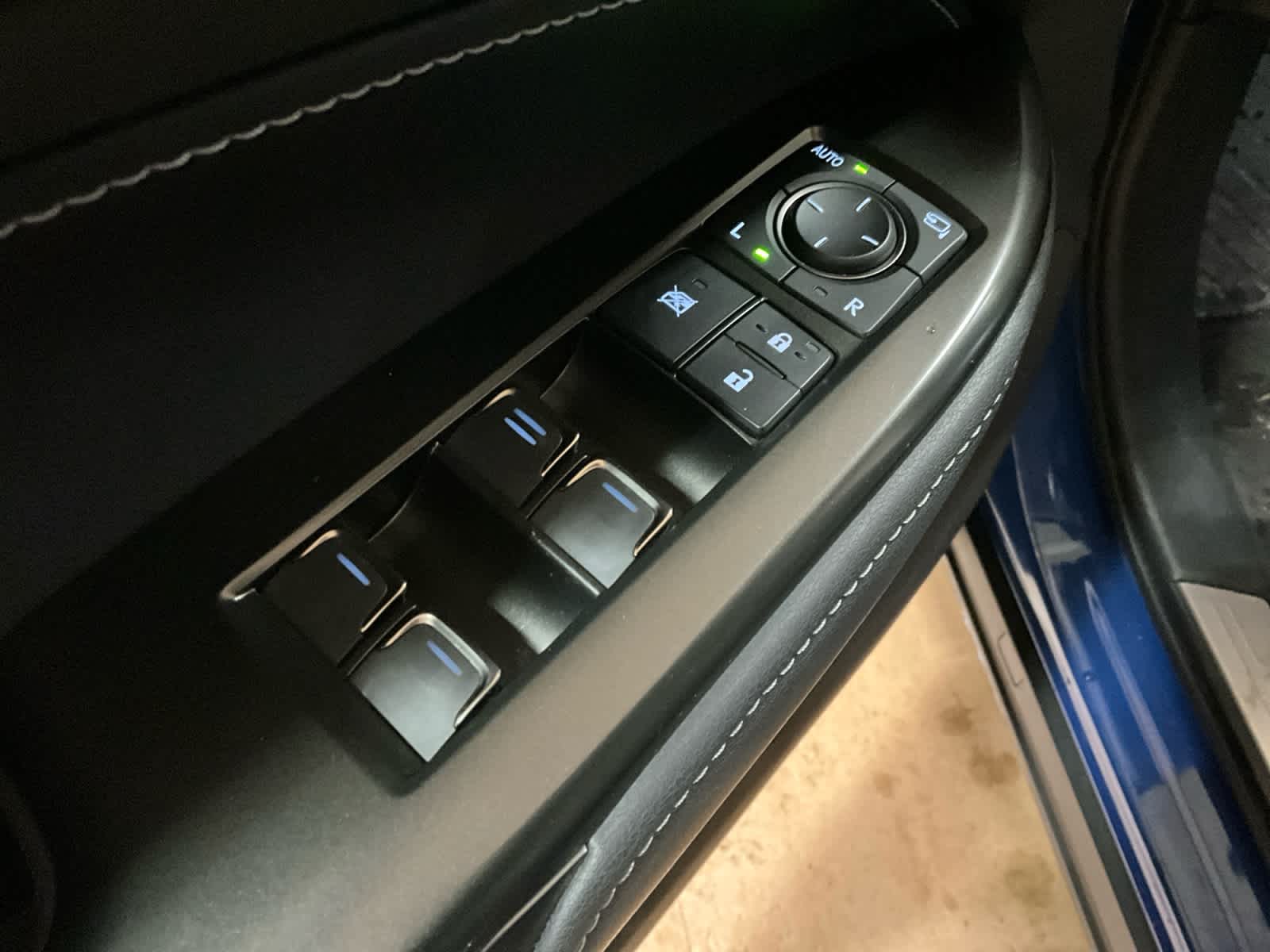 2025 Lexus NX Premium