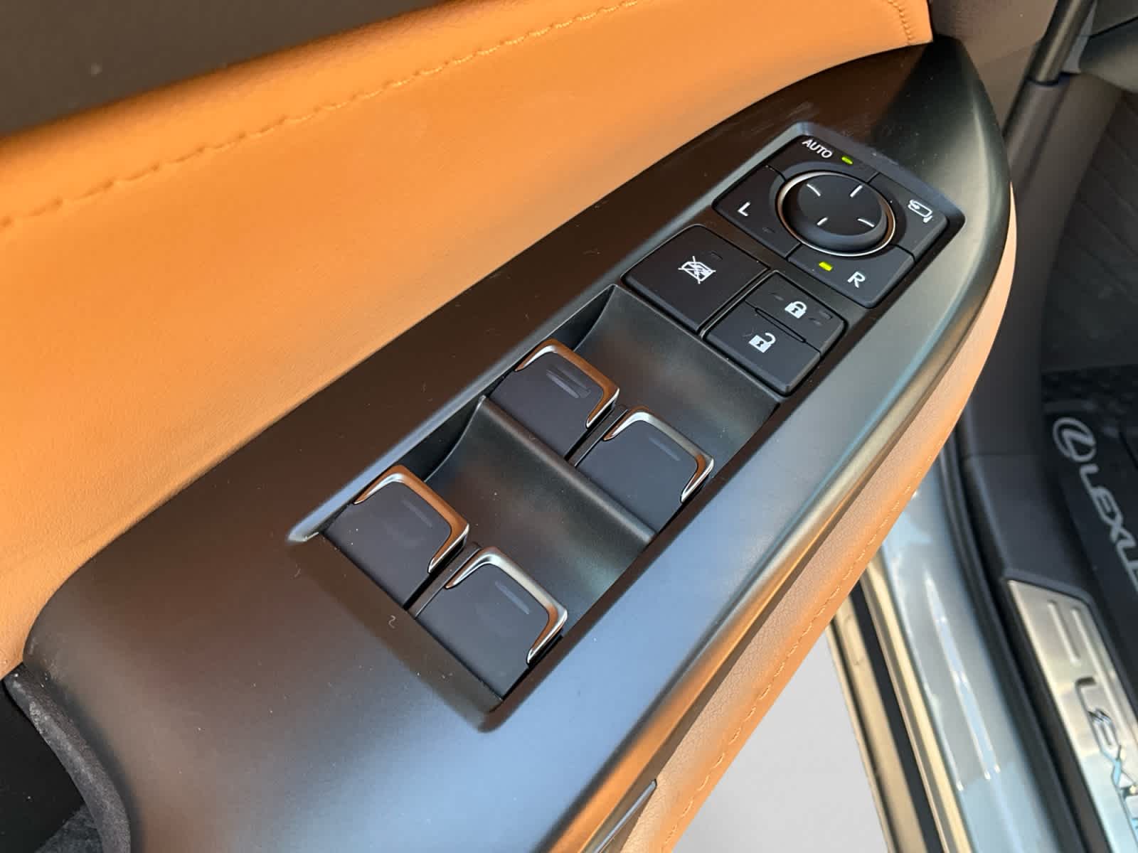 2026 Lexus NX 350h Premium