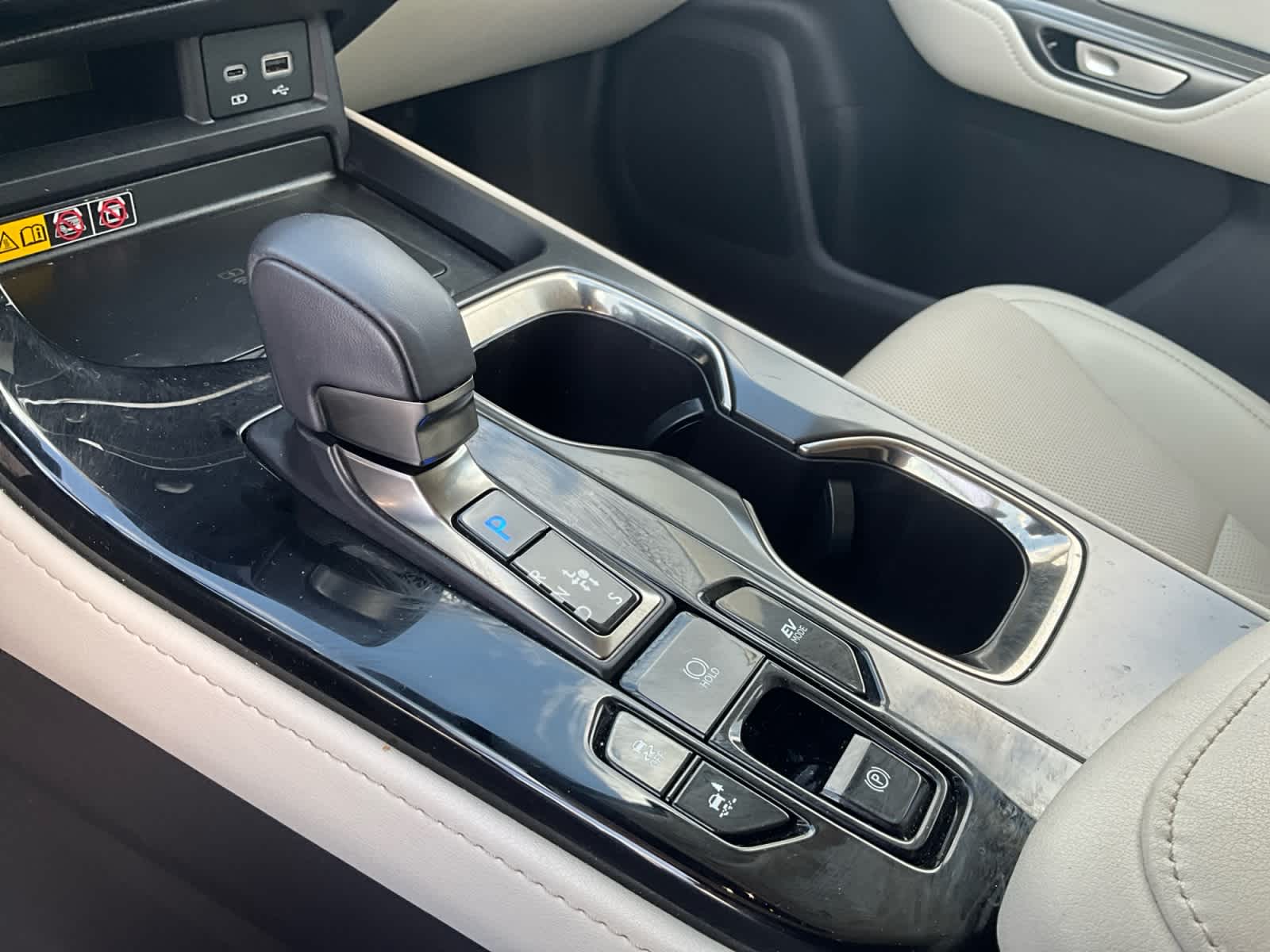 2025 Lexus NX 350h Luxury