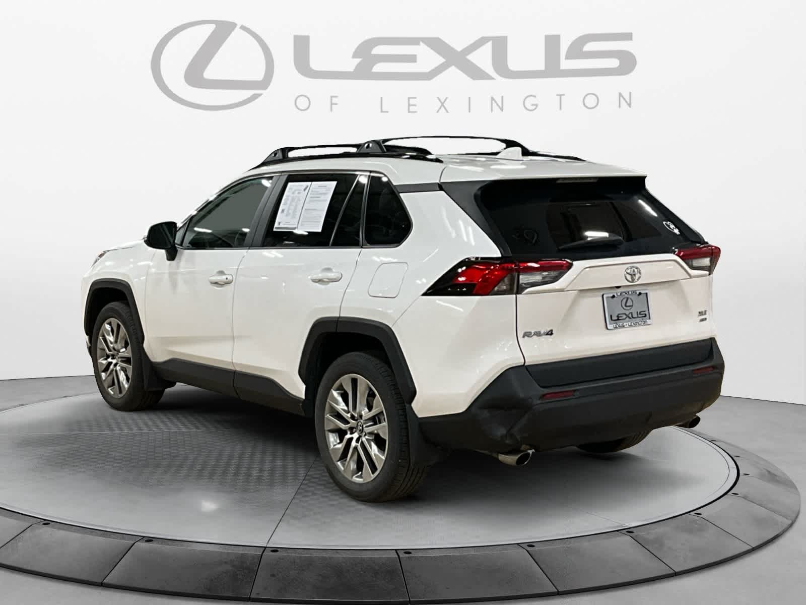 2020 Toyota RAV4 XLE Premium