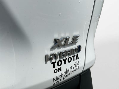2022 Toyota RAV4 Hybrid XLE