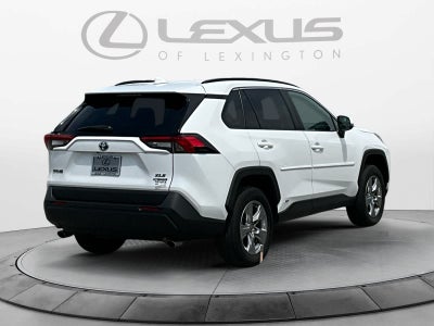 2022 Toyota RAV4 Hybrid XLE