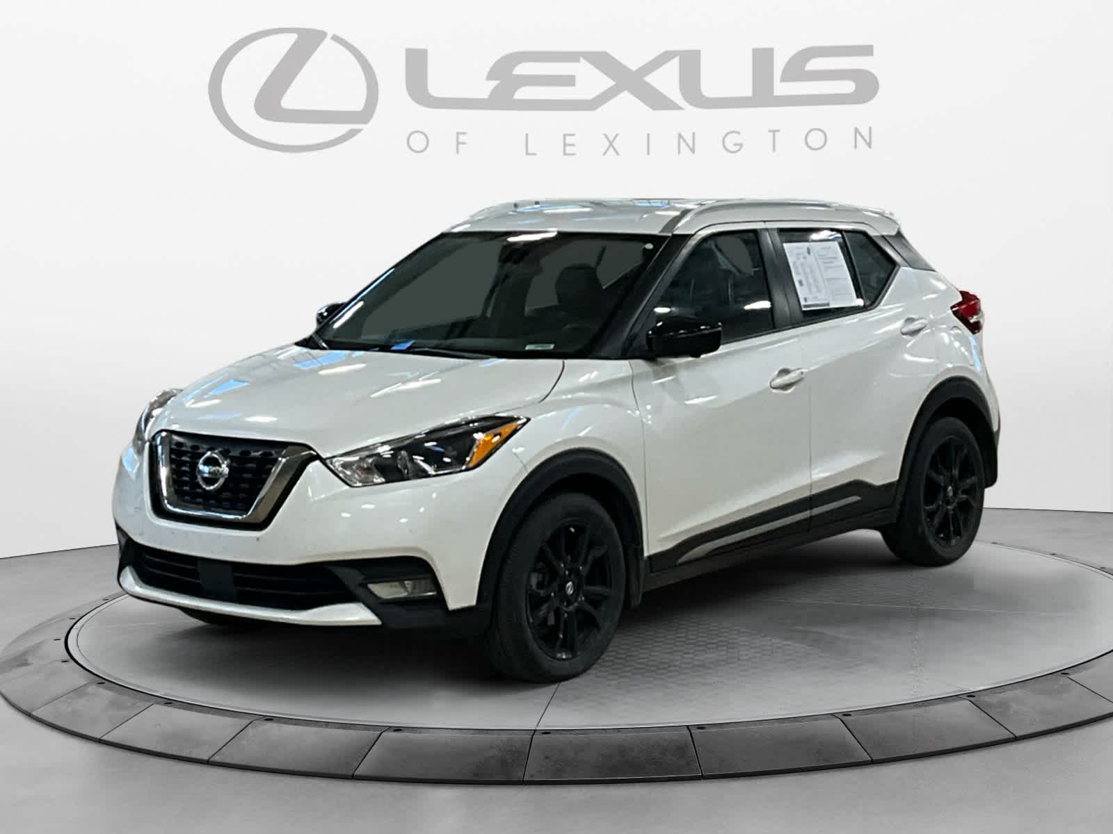 2020 Nissan Kicks SR