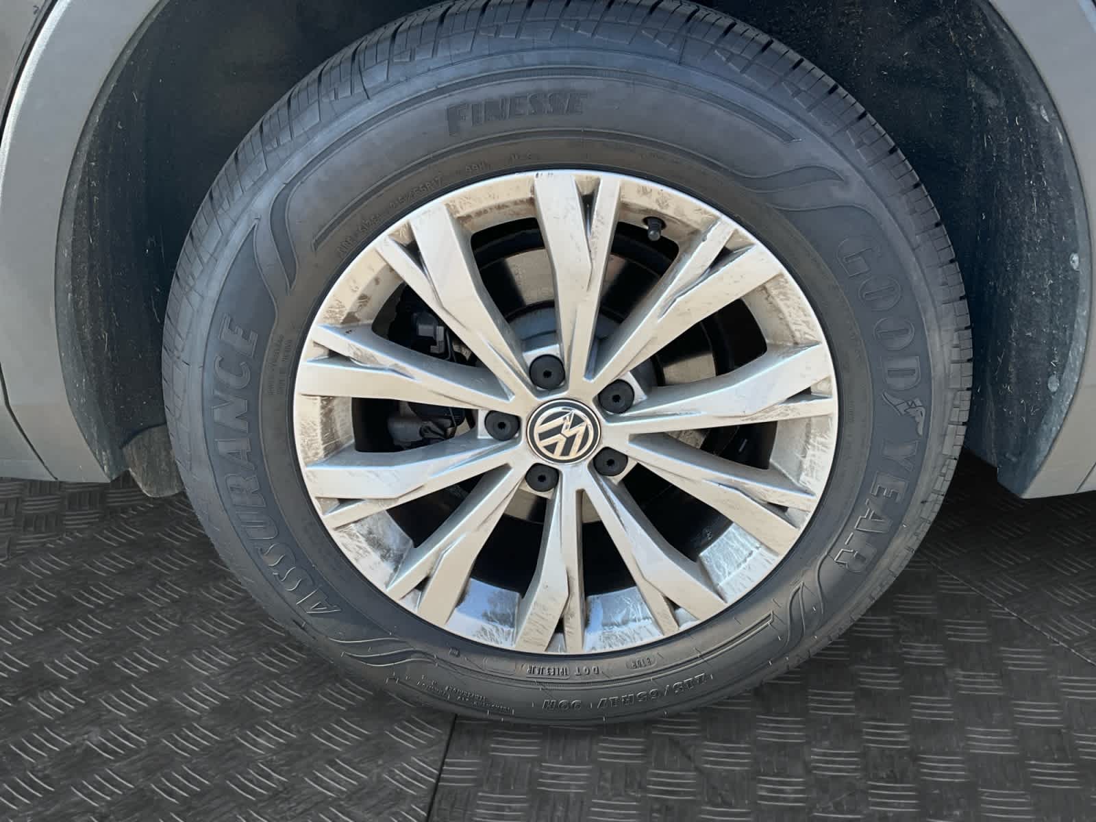 2019 Volkswagen Tiguan SE