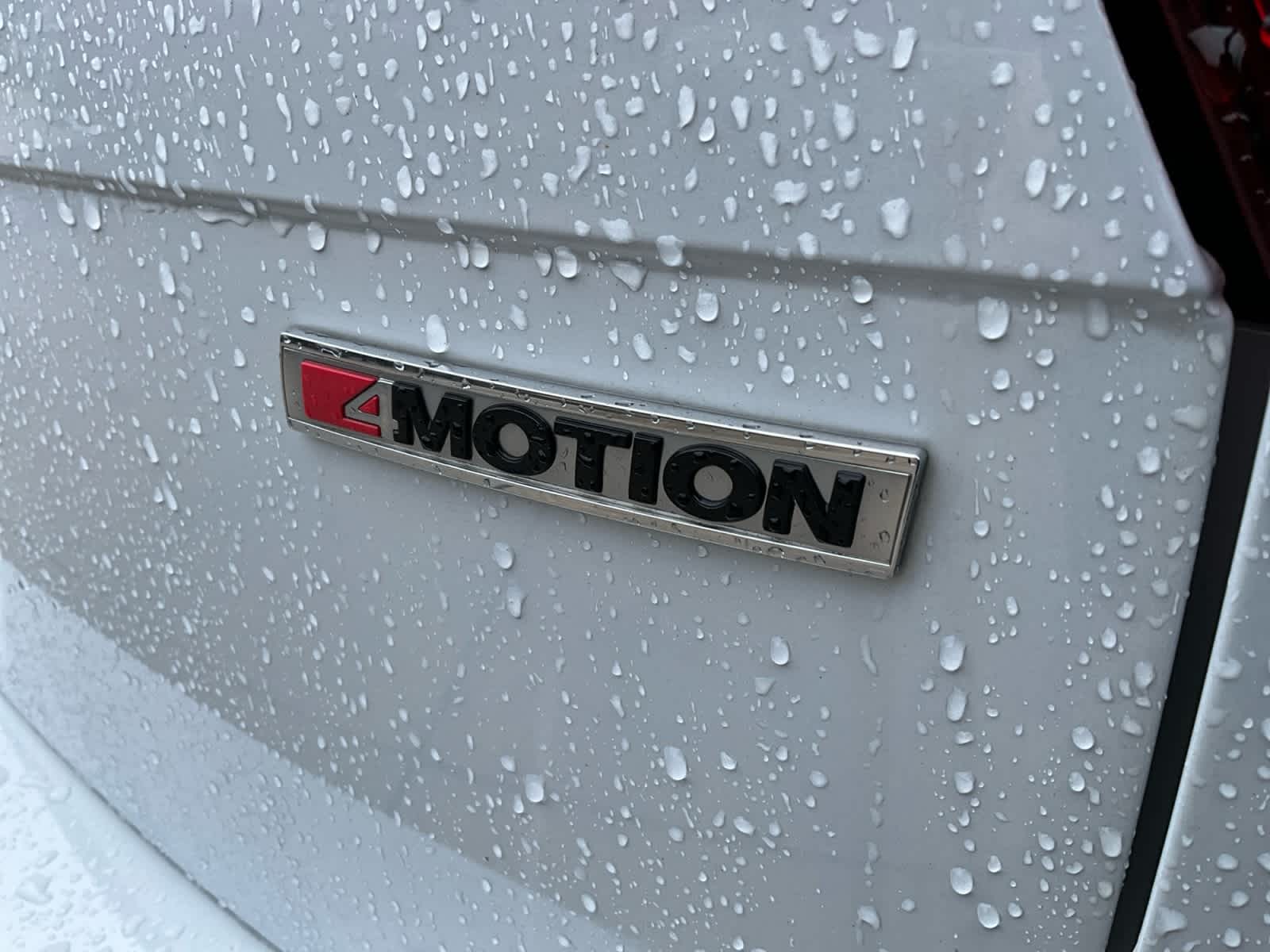 2019 Volkswagen Tiguan SEL R-Line