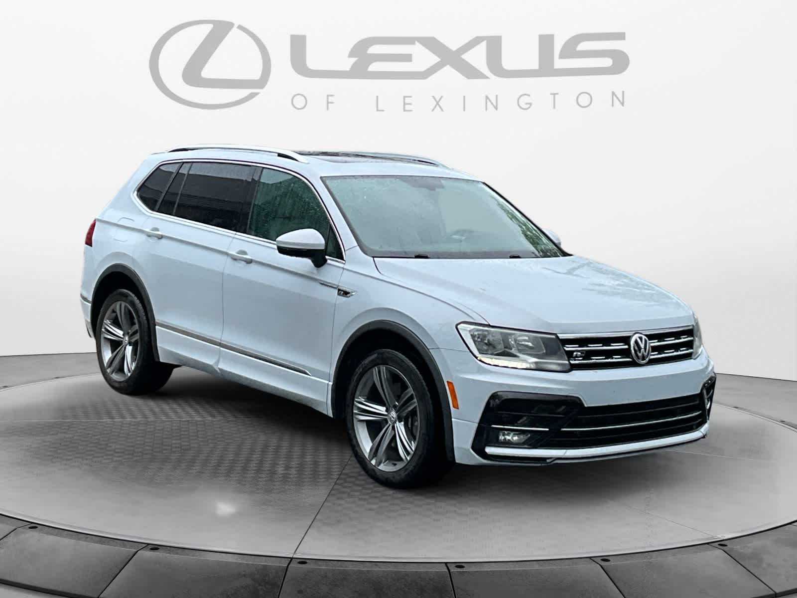 2019 Volkswagen Tiguan SEL R-Line