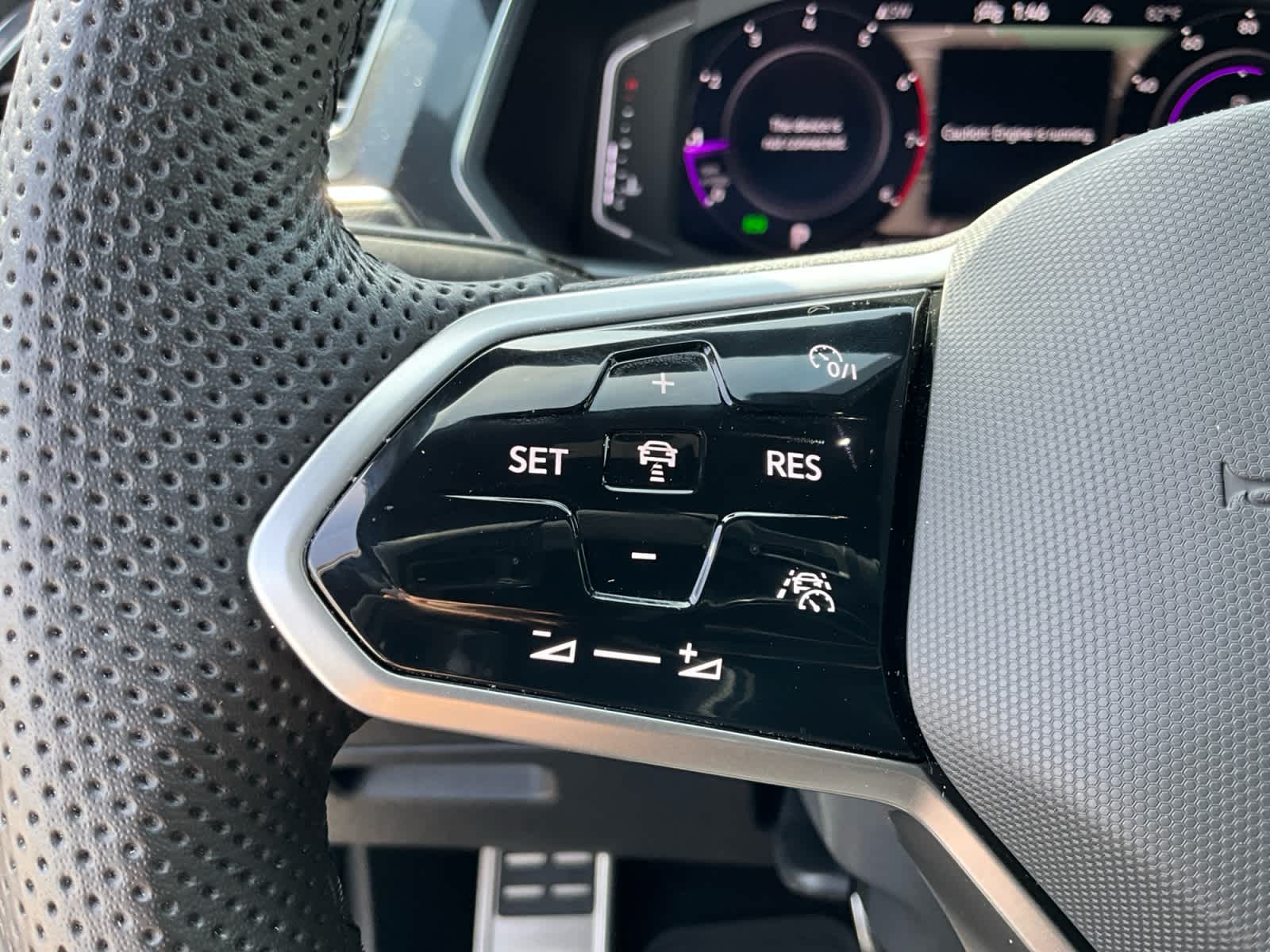 2022 Volkswagen Tiguan SEL R-Line