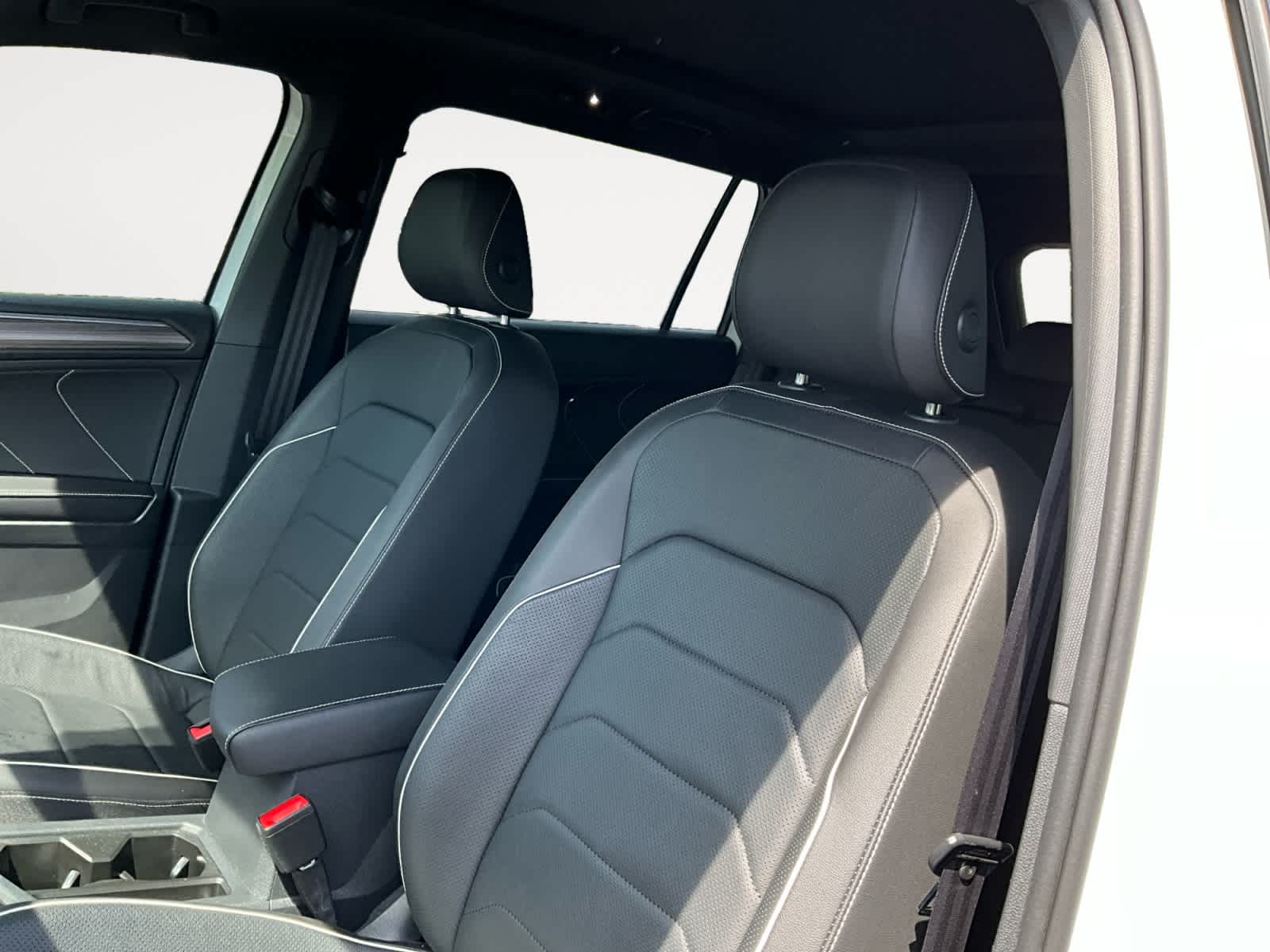 2022 Volkswagen Tiguan SEL R-Line