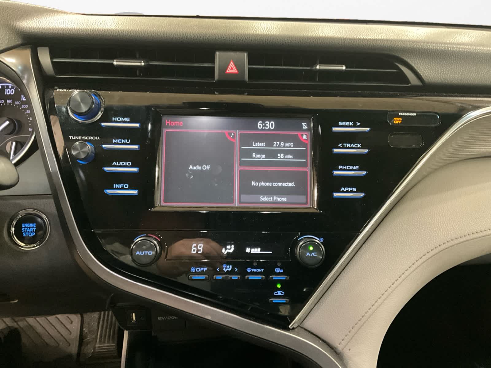 2018 Toyota Camry SE