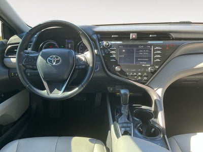 2019 Toyota Camry Hybrid SE