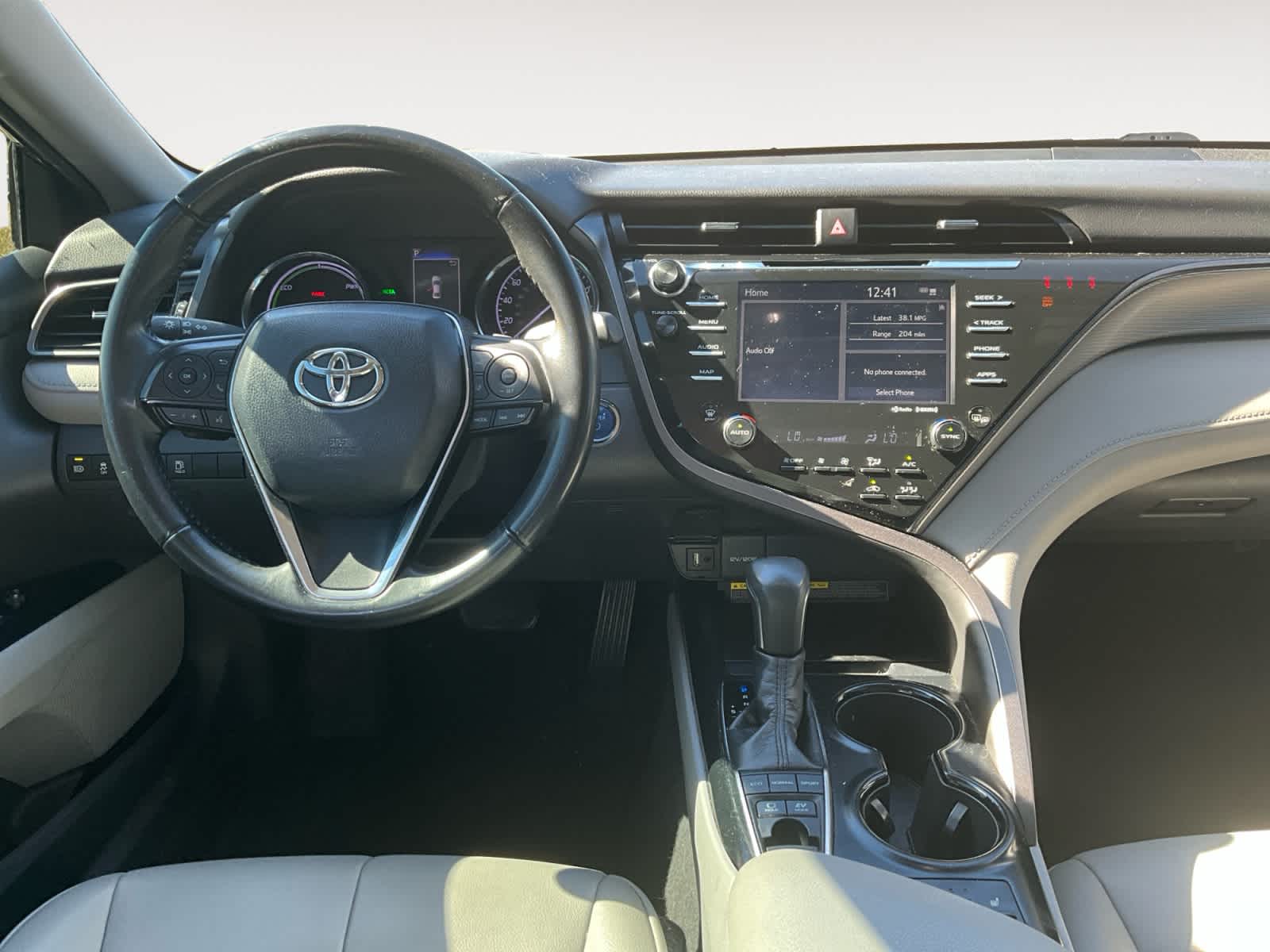 2019 Toyota Camry Hybrid SE