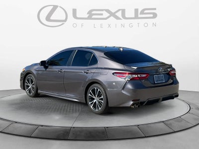 2019 Toyota Camry Hybrid SE