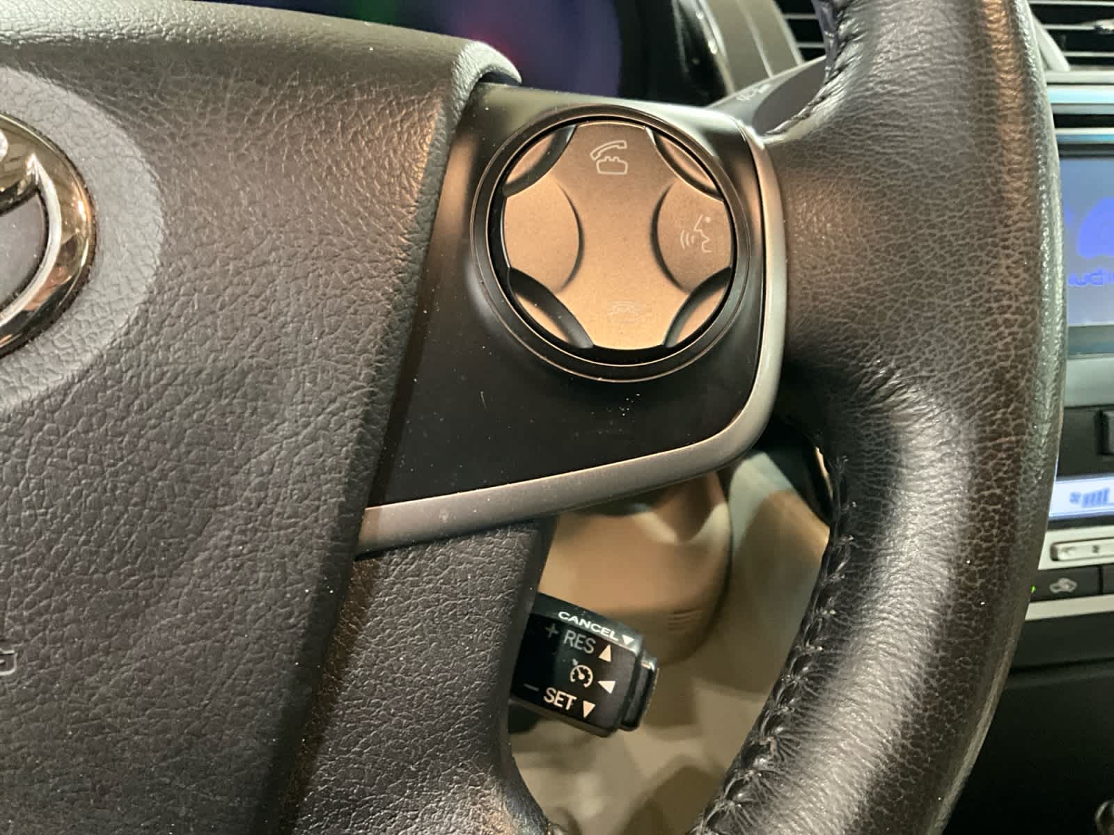 2012 Toyota Camry Hybrid XLE