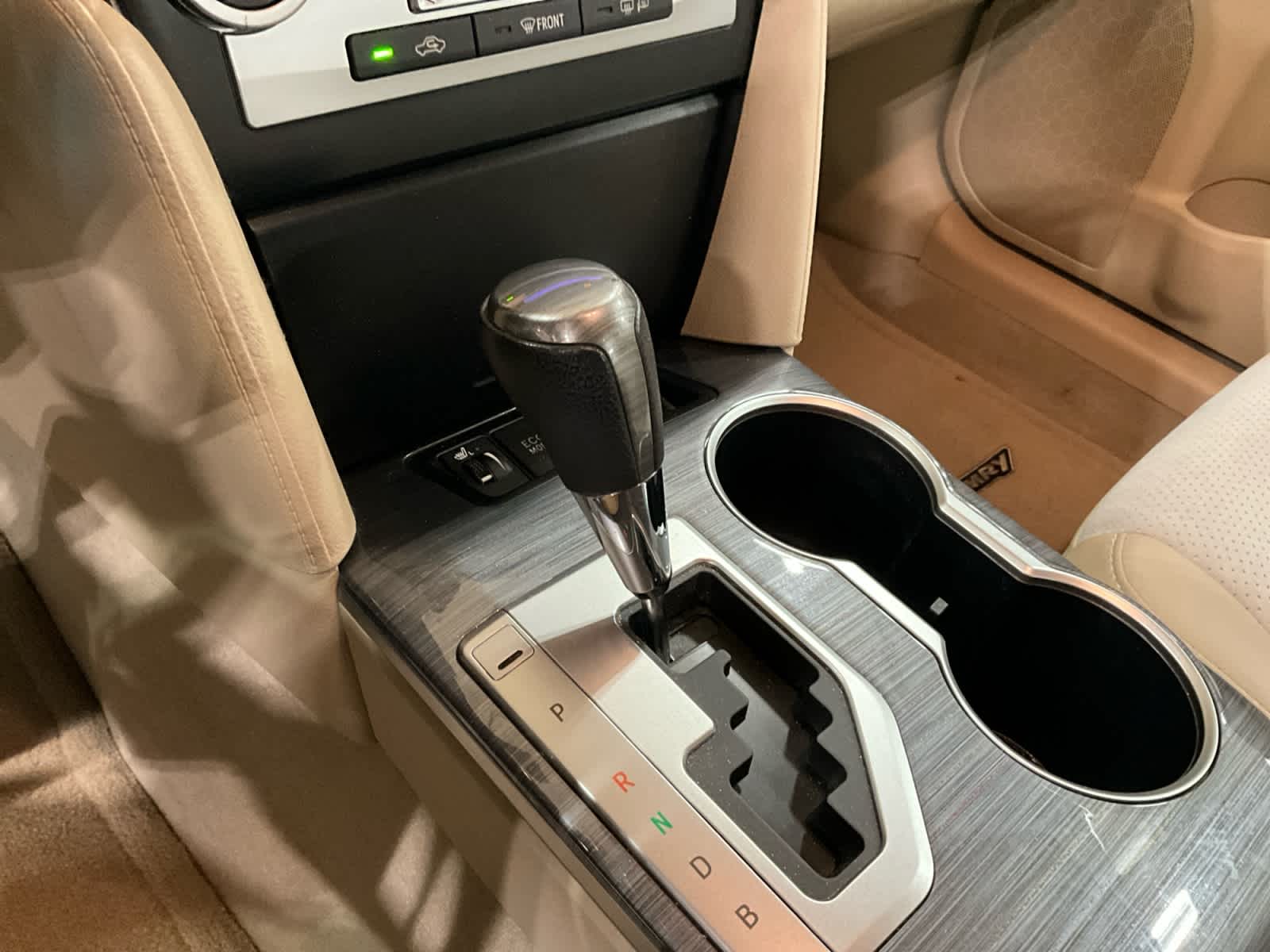 2012 Toyota Camry Hybrid XLE