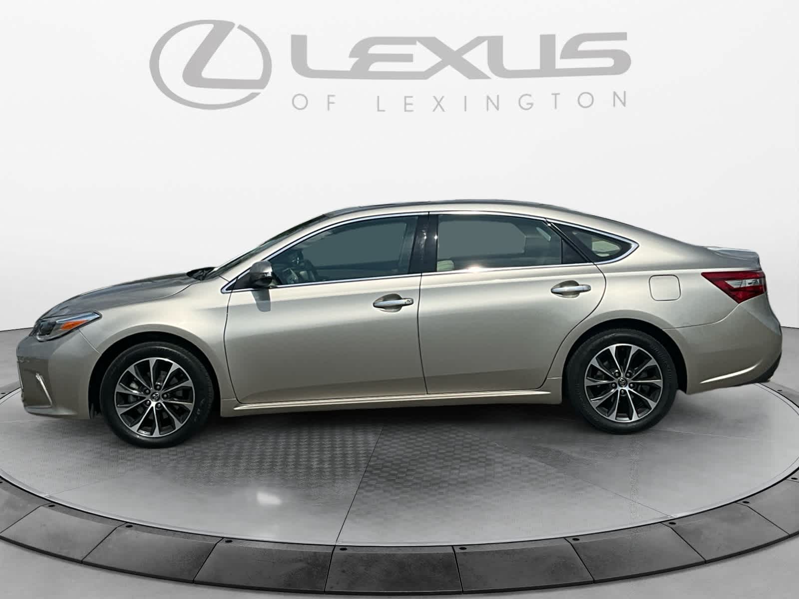 2017 Toyota Avalon XLE Premium