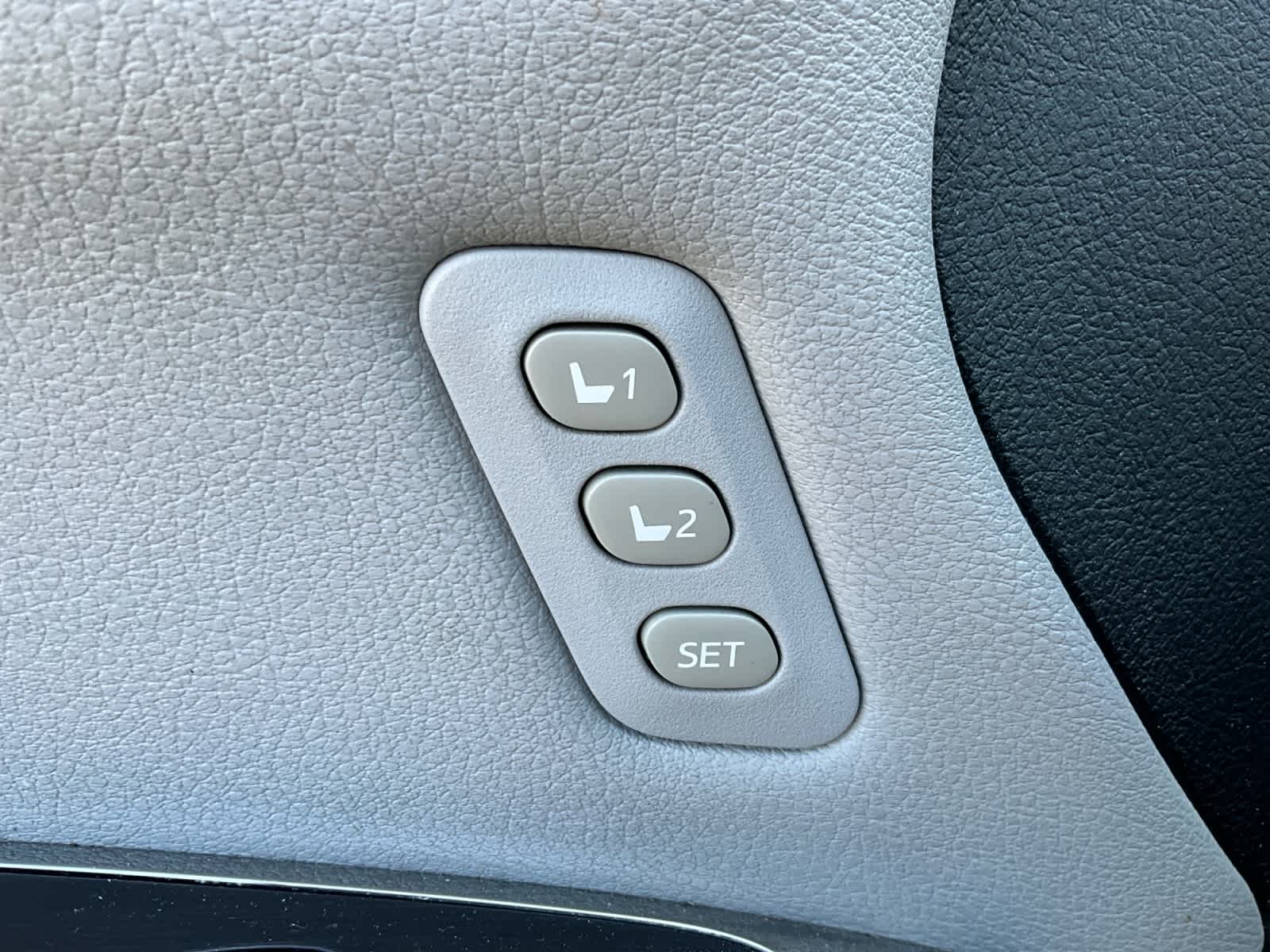 2013 Toyota Avalon Limited