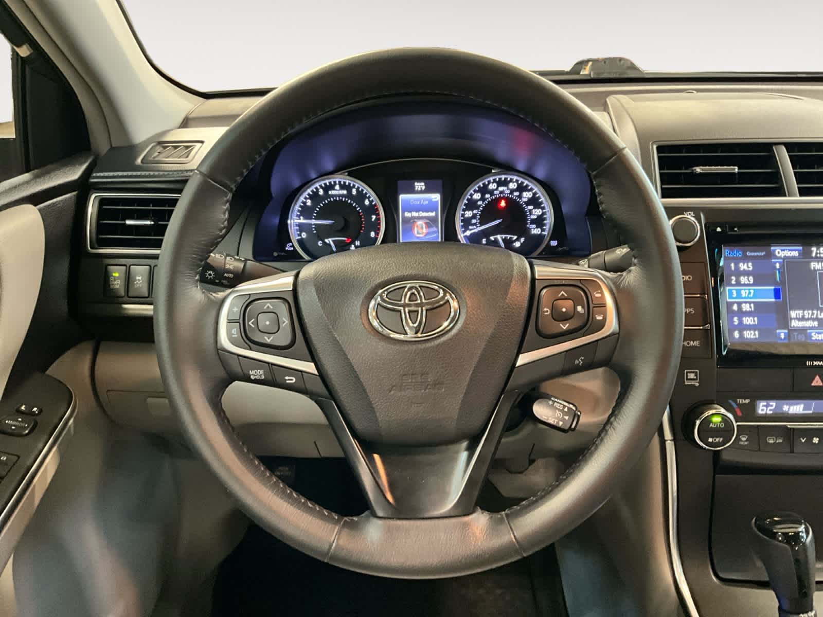 2016 Toyota Camry XLE