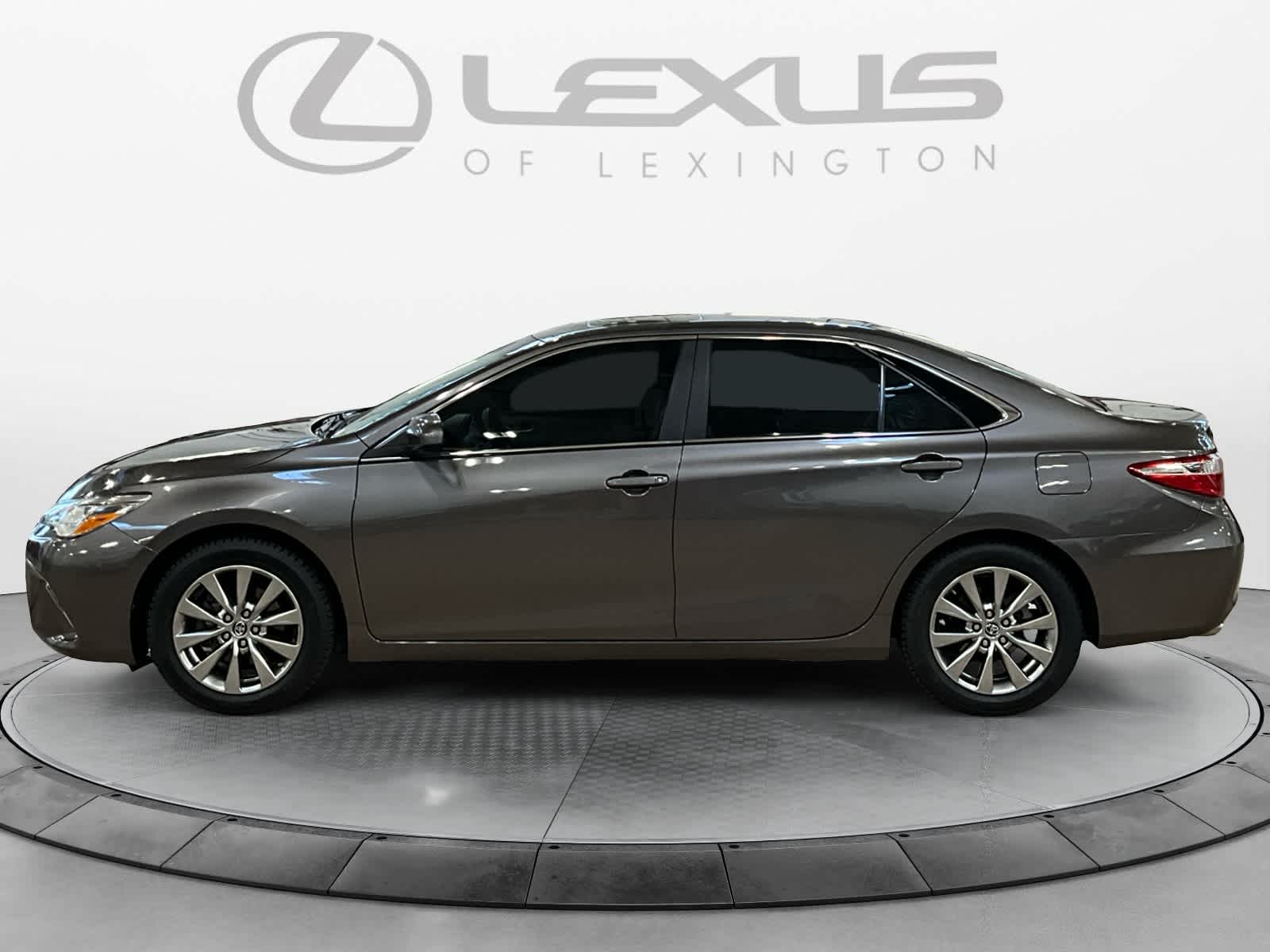 2016 Toyota Camry XLE