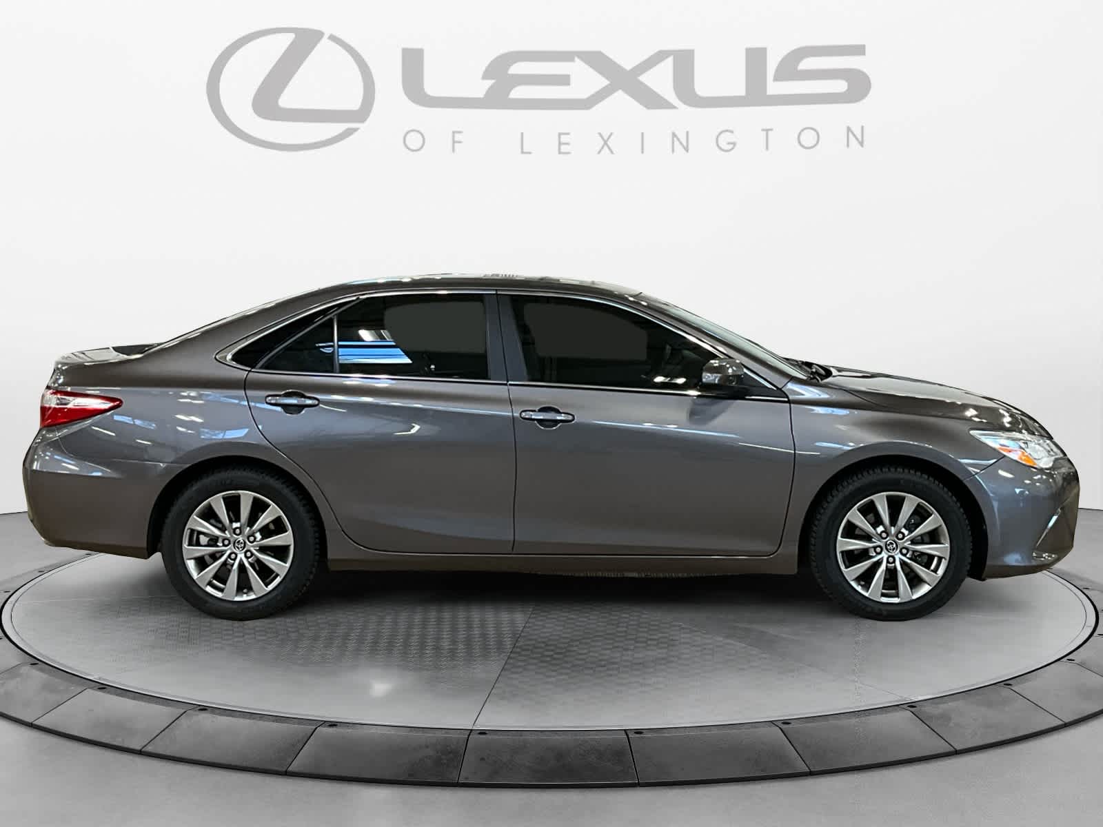2016 Toyota Camry XLE