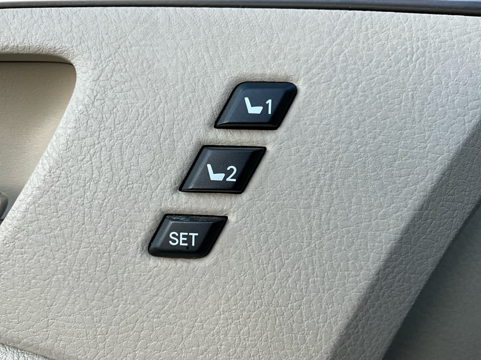 2011 Toyota Avalon Limited