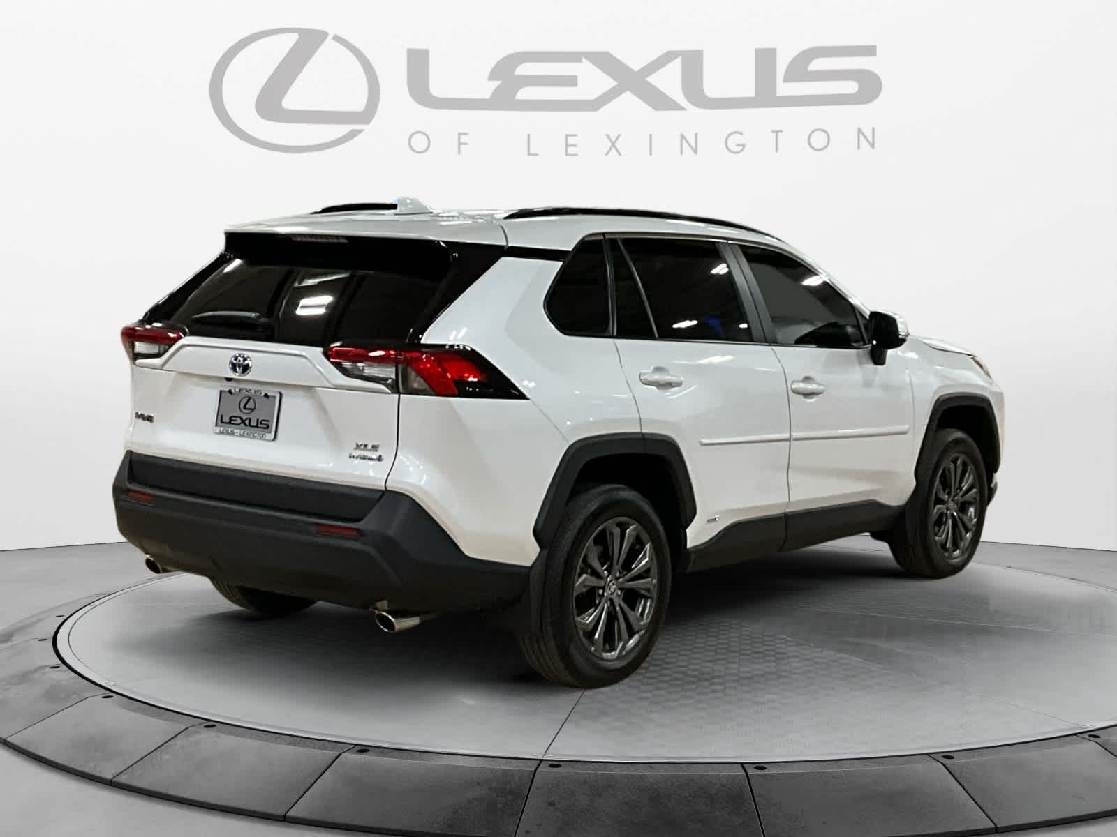 2023 Toyota RAV4 Hybrid XLE Premium