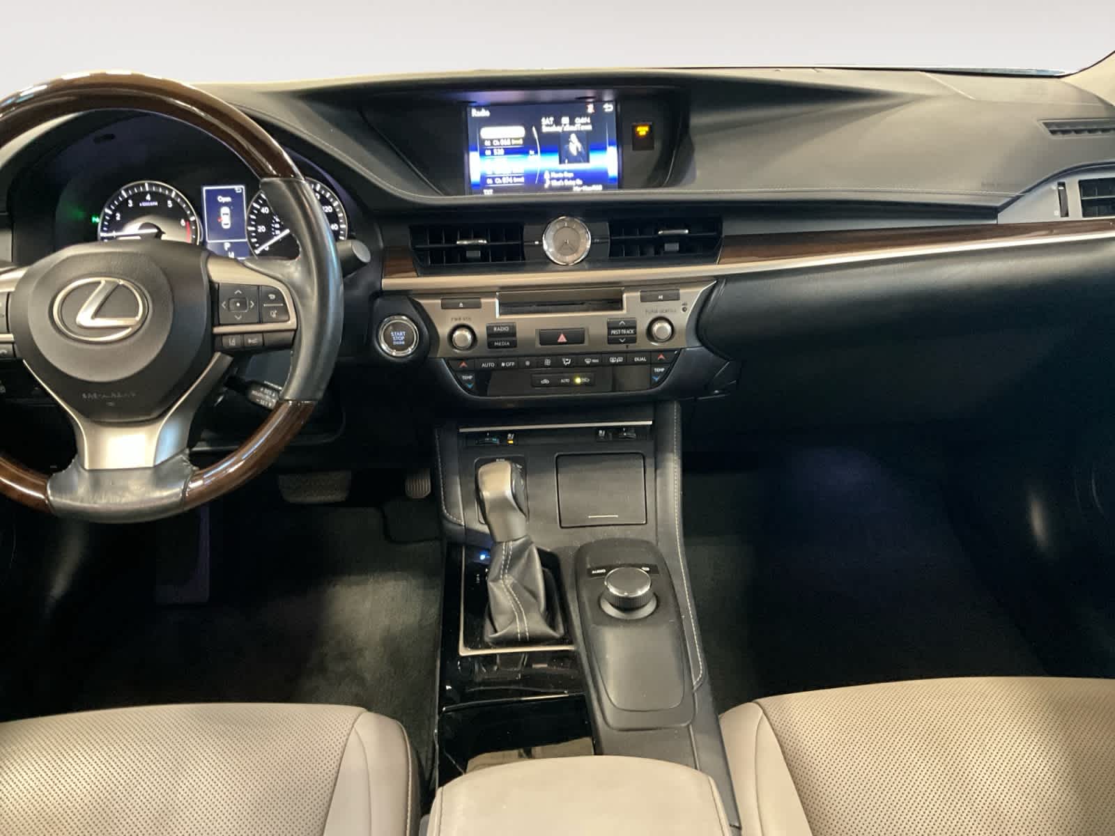 2016 Lexus ES 350 4dr Sdn