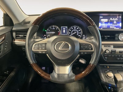 2016 Lexus ES 350 4dr Sdn