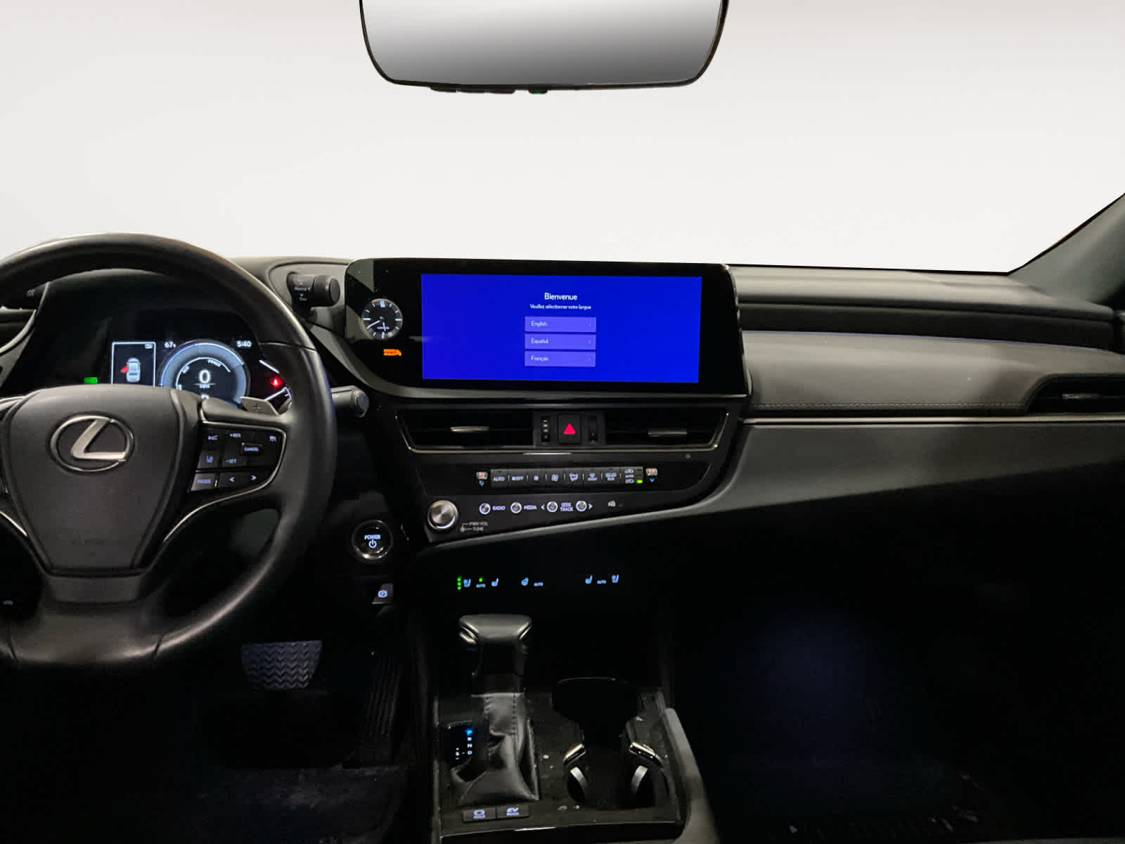 2025 Lexus ES 300h F SPORT Design