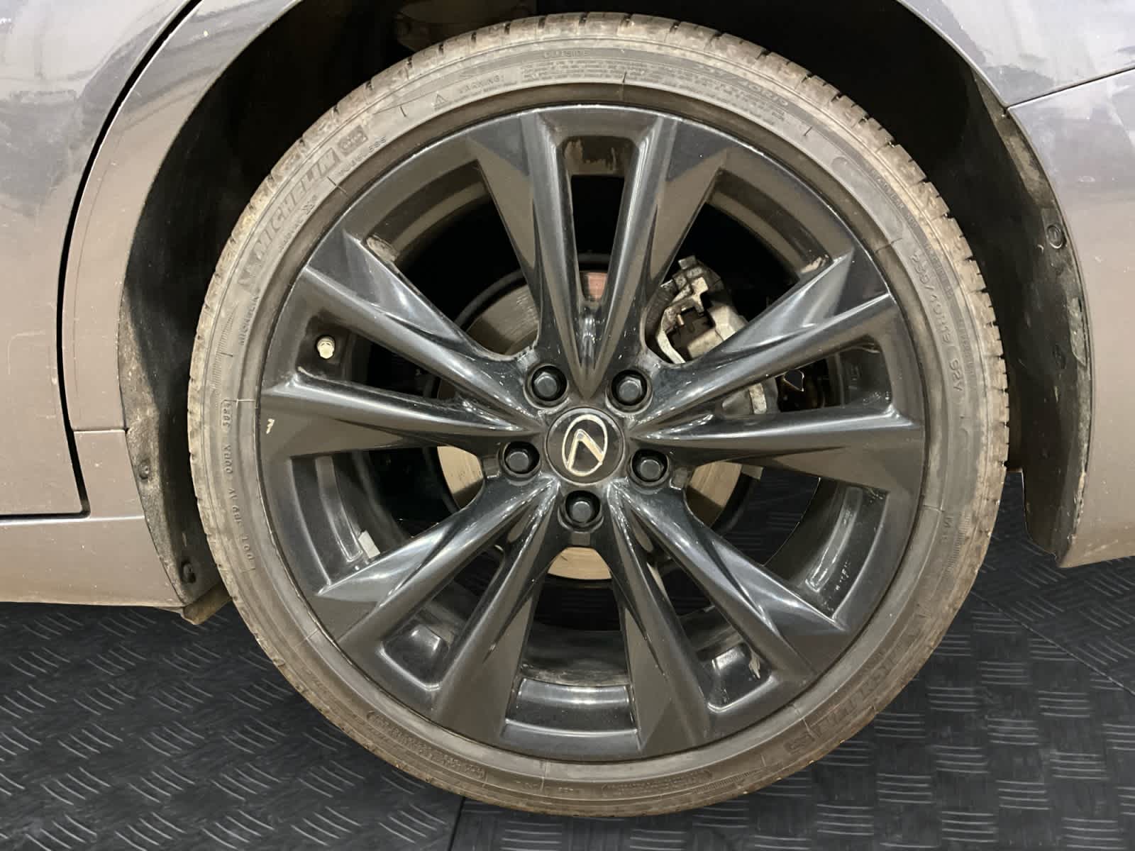 2025 Lexus ES 300h F SPORT Design