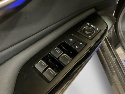 2025 Lexus ES 300h F SPORT Design