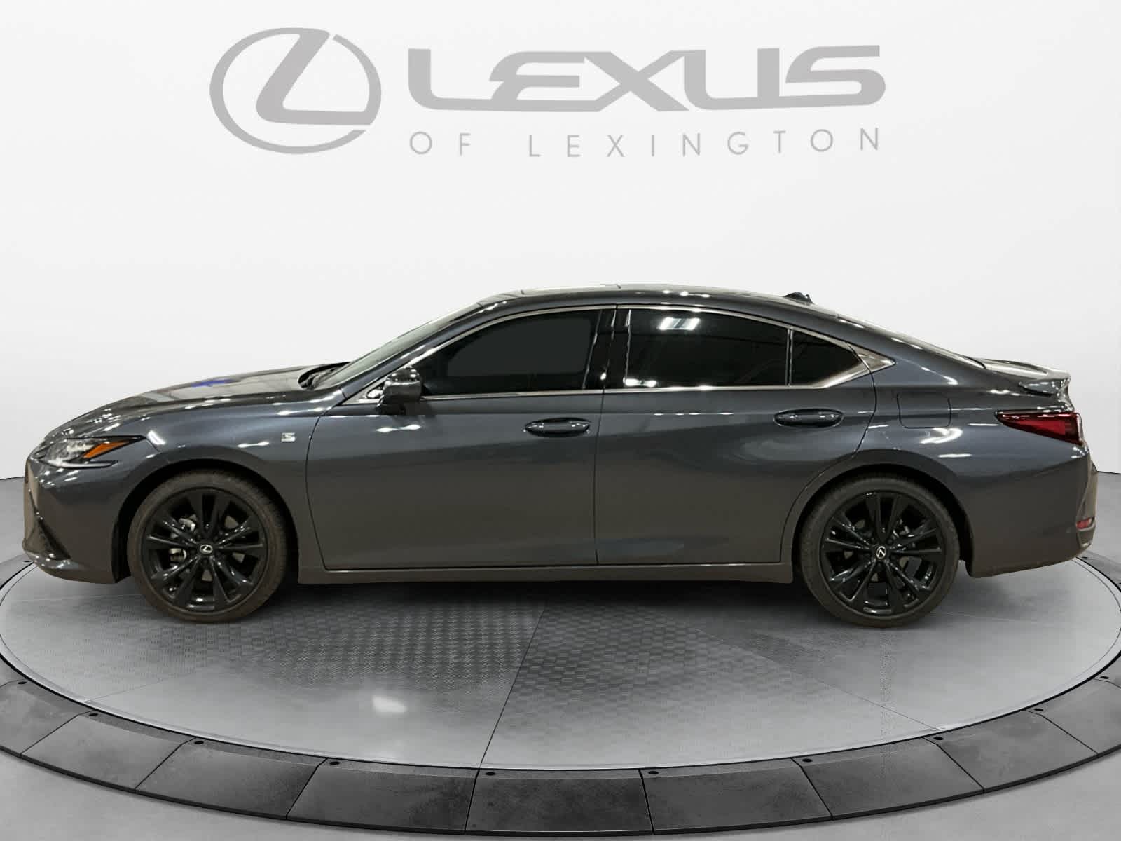 2025 Lexus ES 300h F SPORT Design