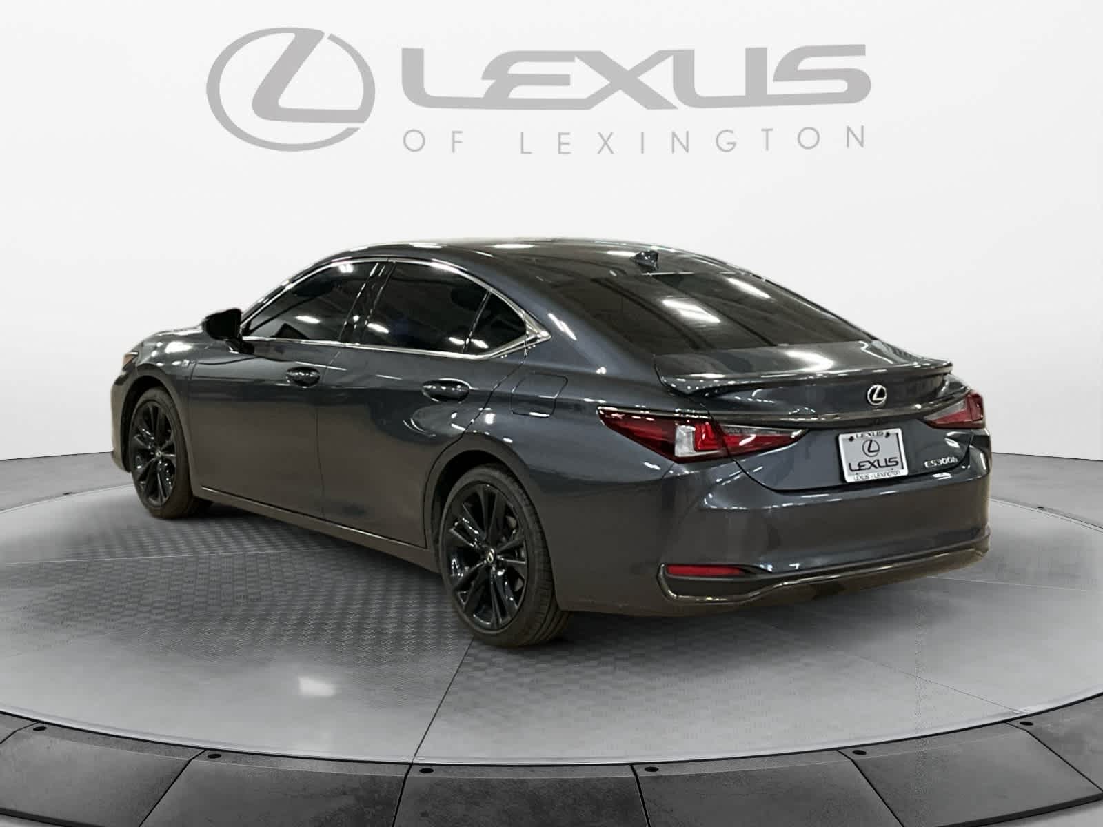 2025 Lexus ES 300h F SPORT Design