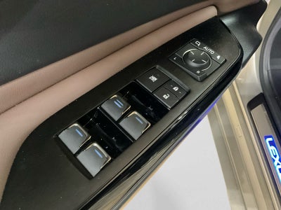2025 Lexus ES 300h ES 300h