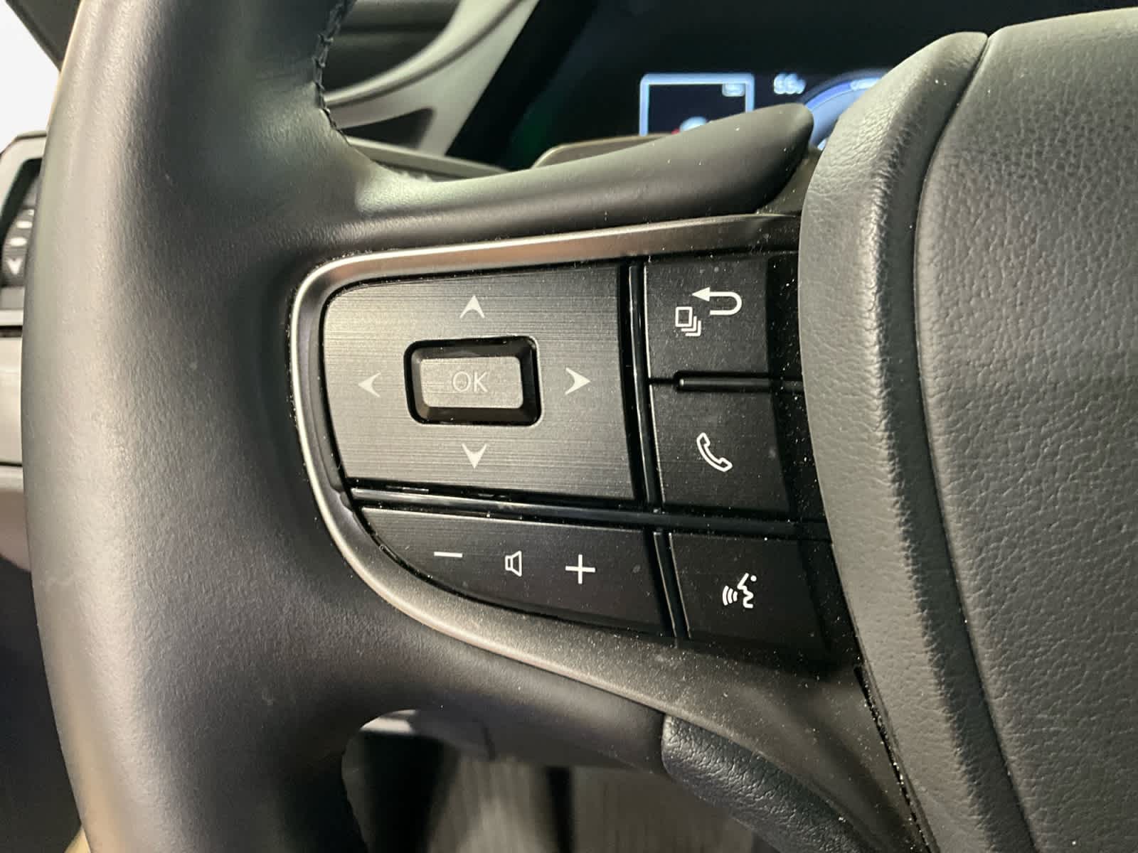2025 Lexus ES 300h ES 300h