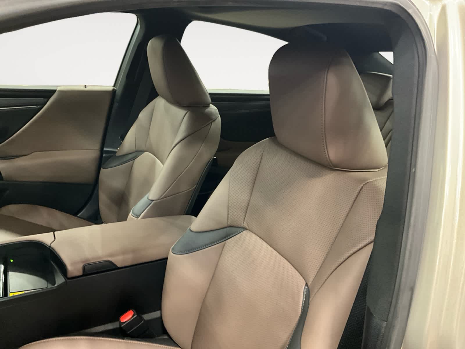2025 Lexus ES 300h ES 300h