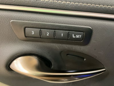 2025 Lexus ES 300h ES 300h
