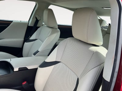 2025 Lexus ES 300h ES 300h